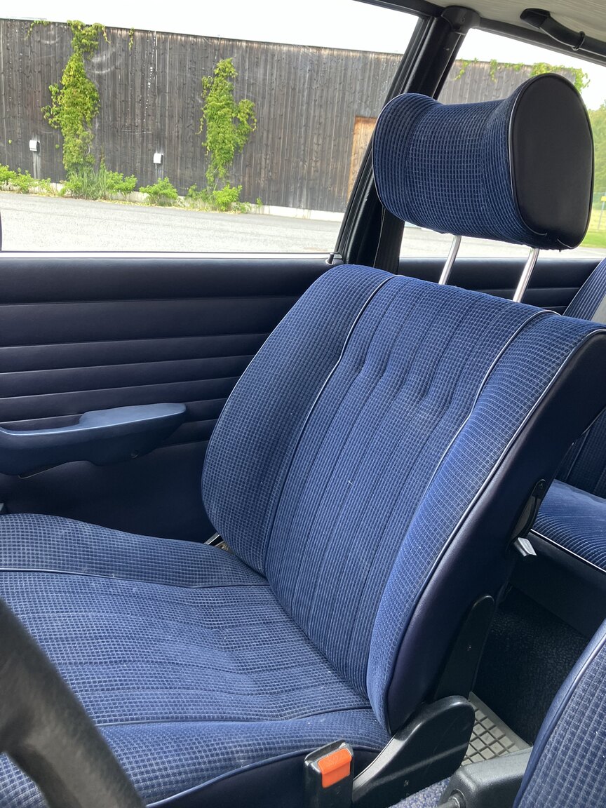Interiörbild 1979 BMW 323i