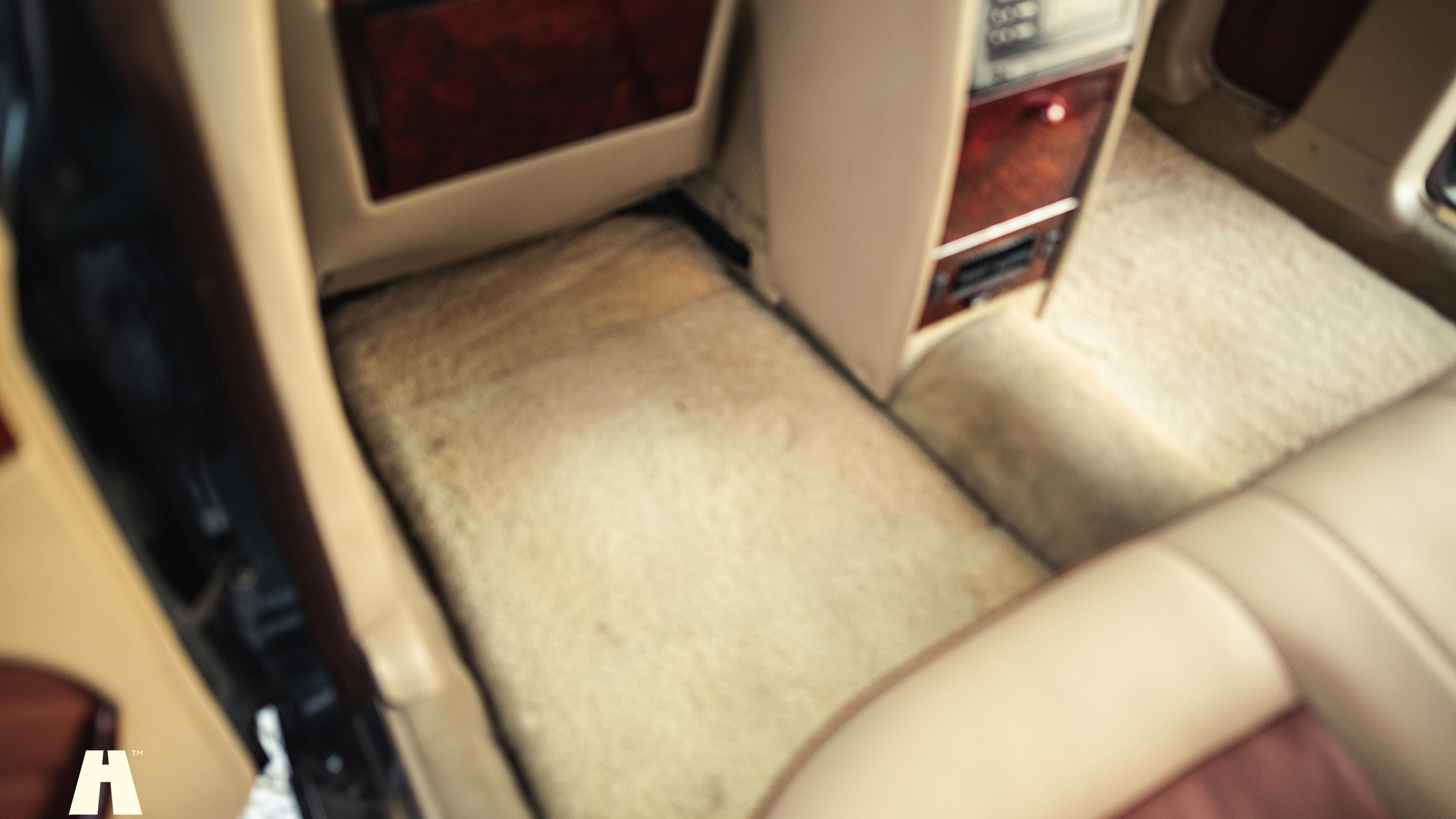 Innenraumfoto von 1991 Mercedes 1000 SEL TRASCO