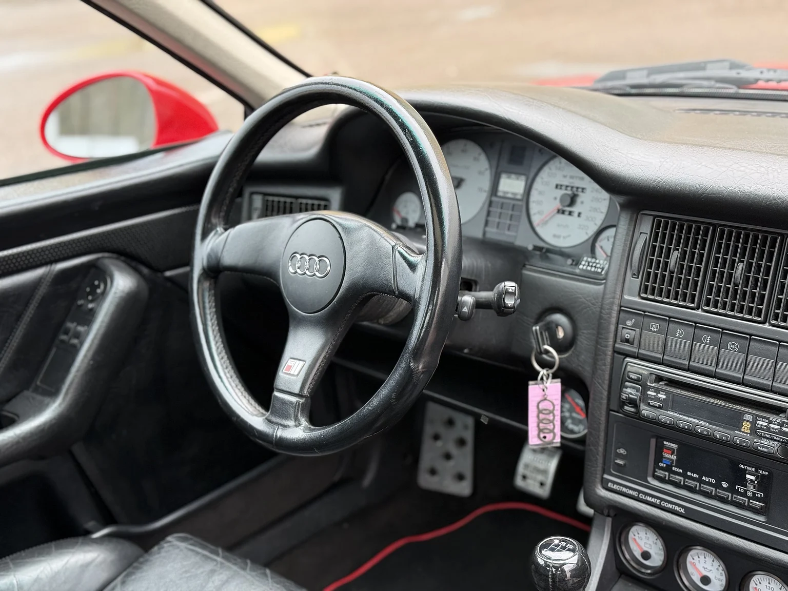 Innenraumfoto von 1991 Audi S2 Abt (31)