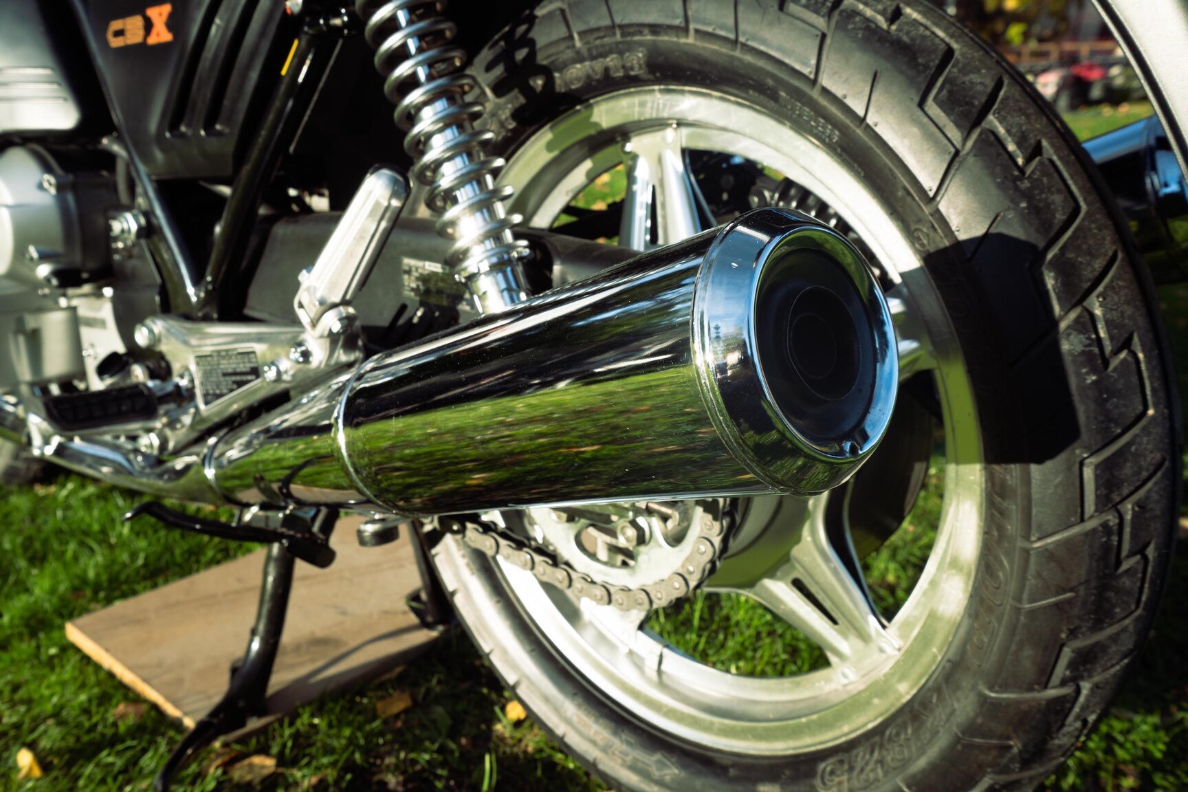 Exteriörbild på 1979 Honda CBX Super Sport (10)