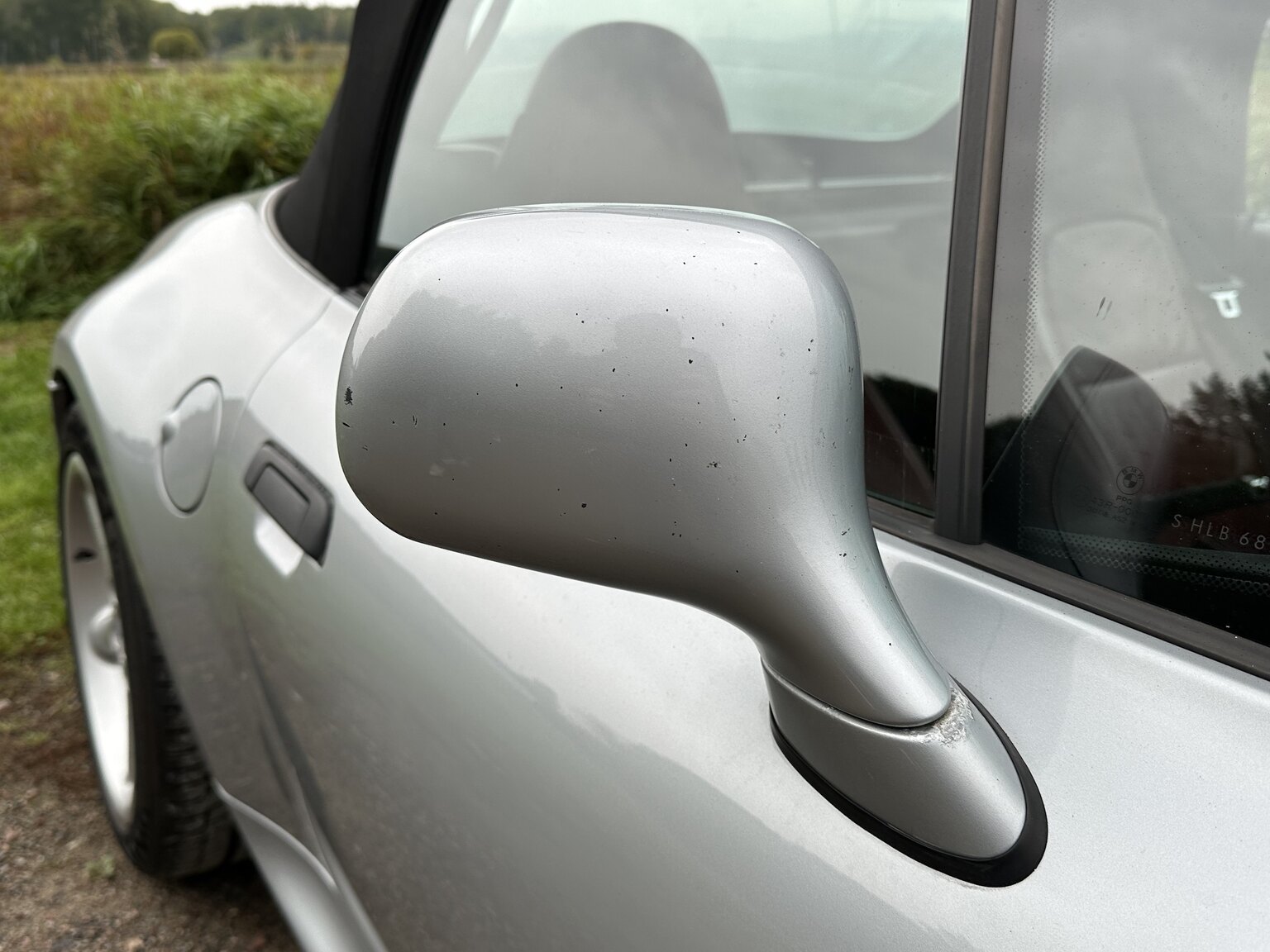 Exterior image of 1997 BMW Z3 2.8 Roadster