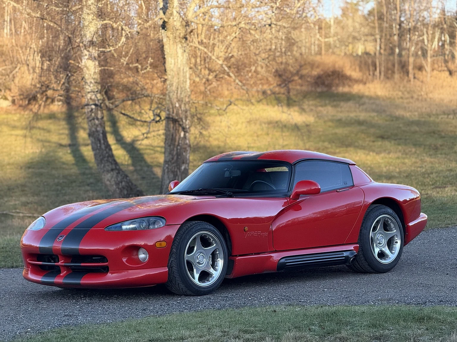 Exterior image of 1994 Chrysler Viper (7)