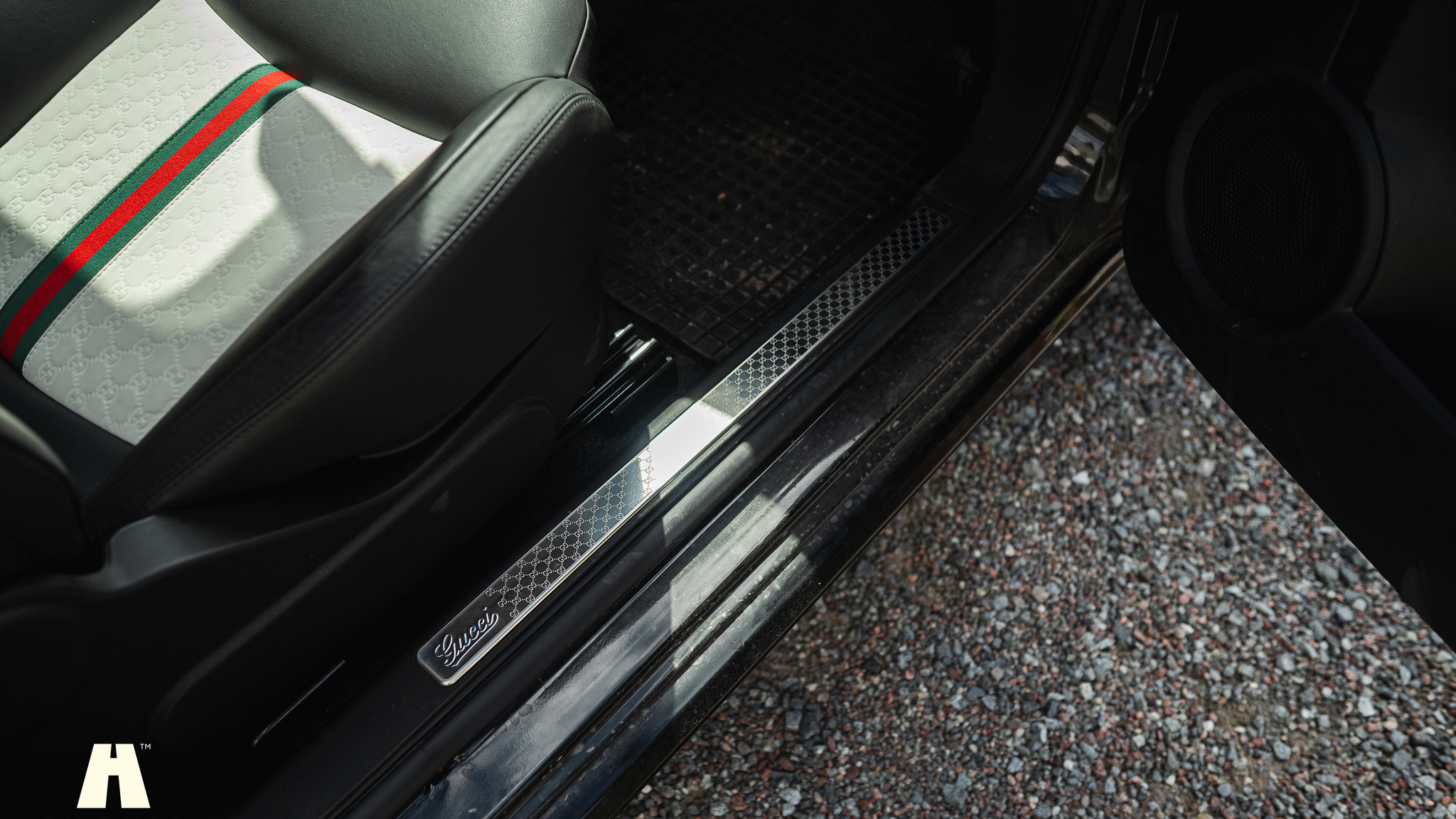 Interior image of 2012 FIAT 500 GUCCI