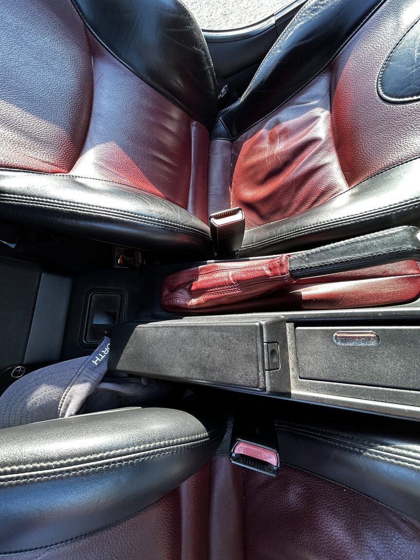 Interior image of 1999 BMW Z3 2.8i (28)