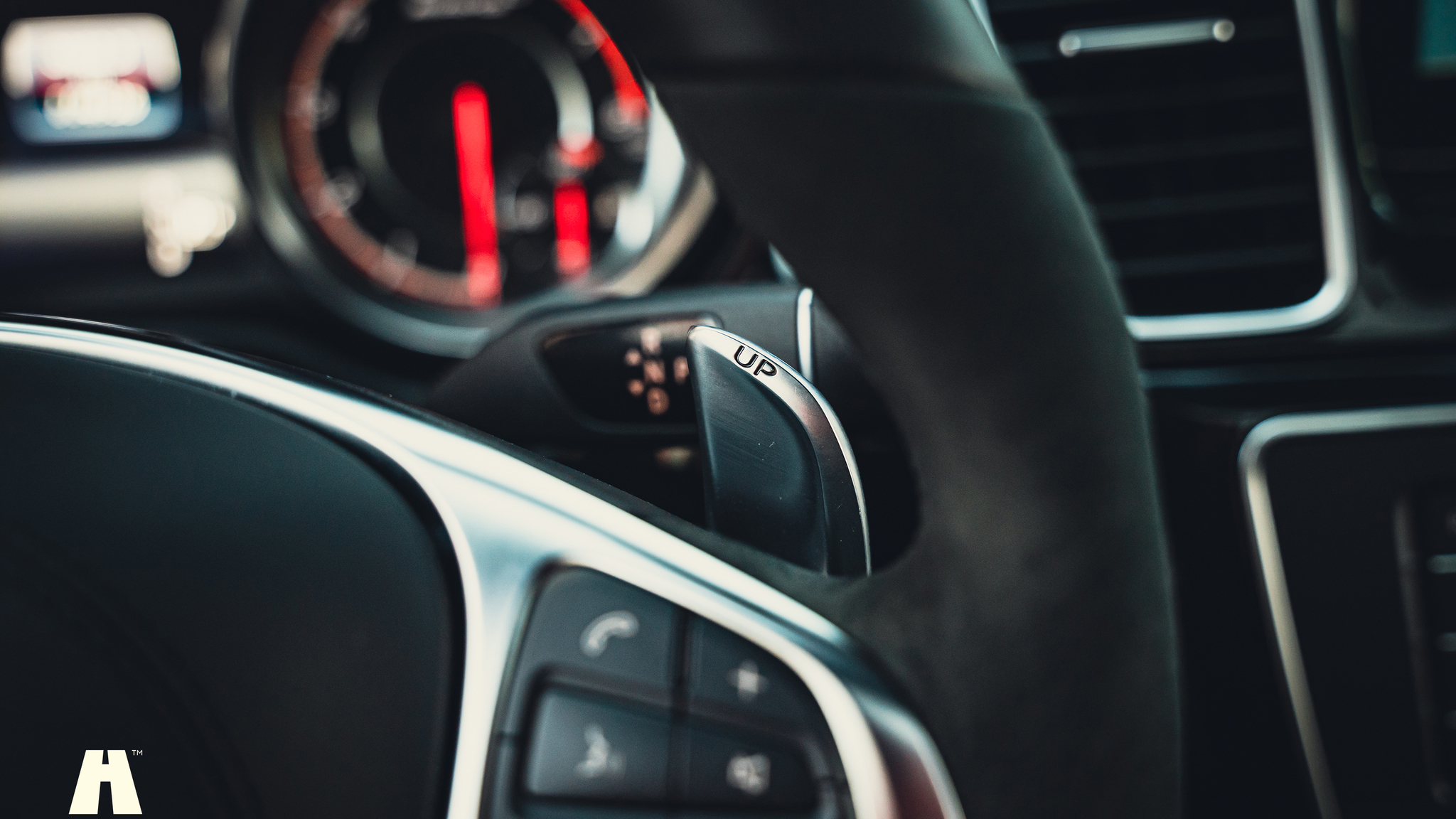 Innenraumfoto von 2017 Mercedes-Benz GLS 63 AMG (36)