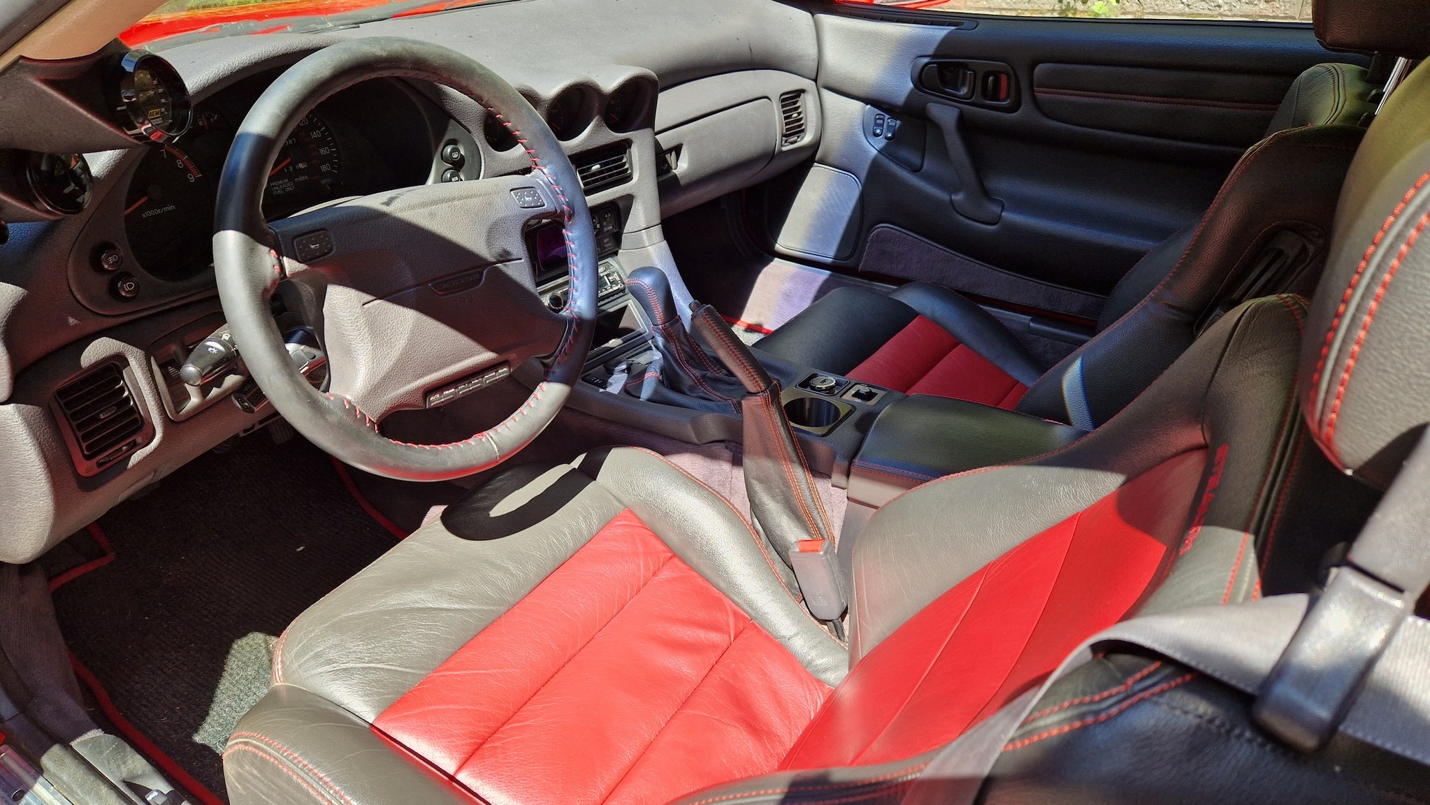 Interior image of 1992 Dodge Stealth RT/T Twin Turbo (2)