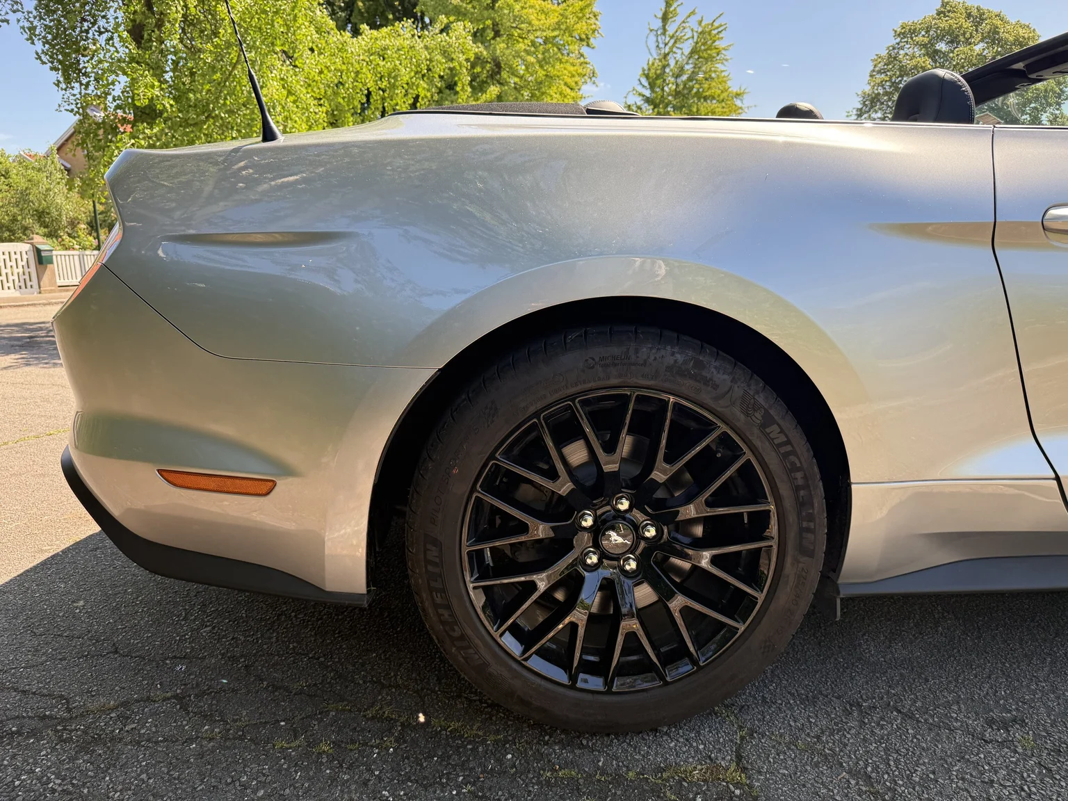 Exterior image of 2021 Ford Mustang GT Cabriolet (14)