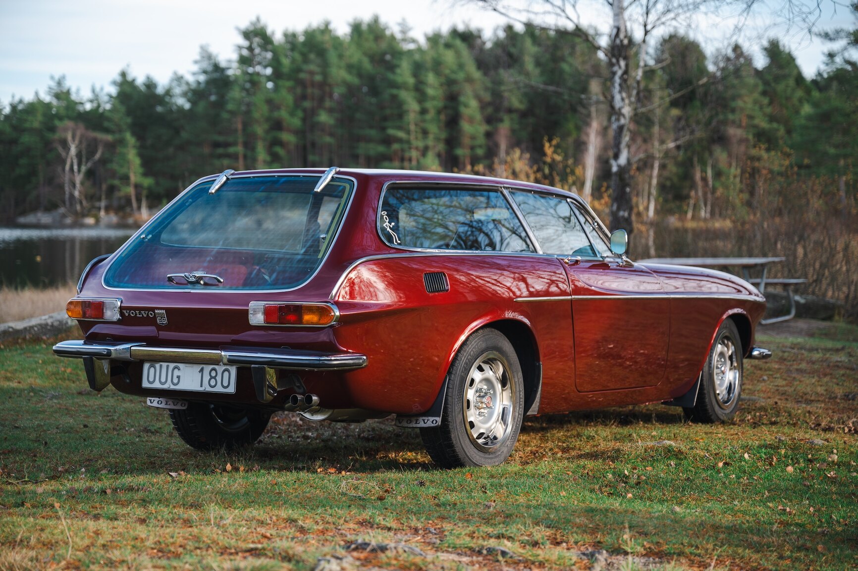 Exterior image of 1972 Volvo 1800 ES