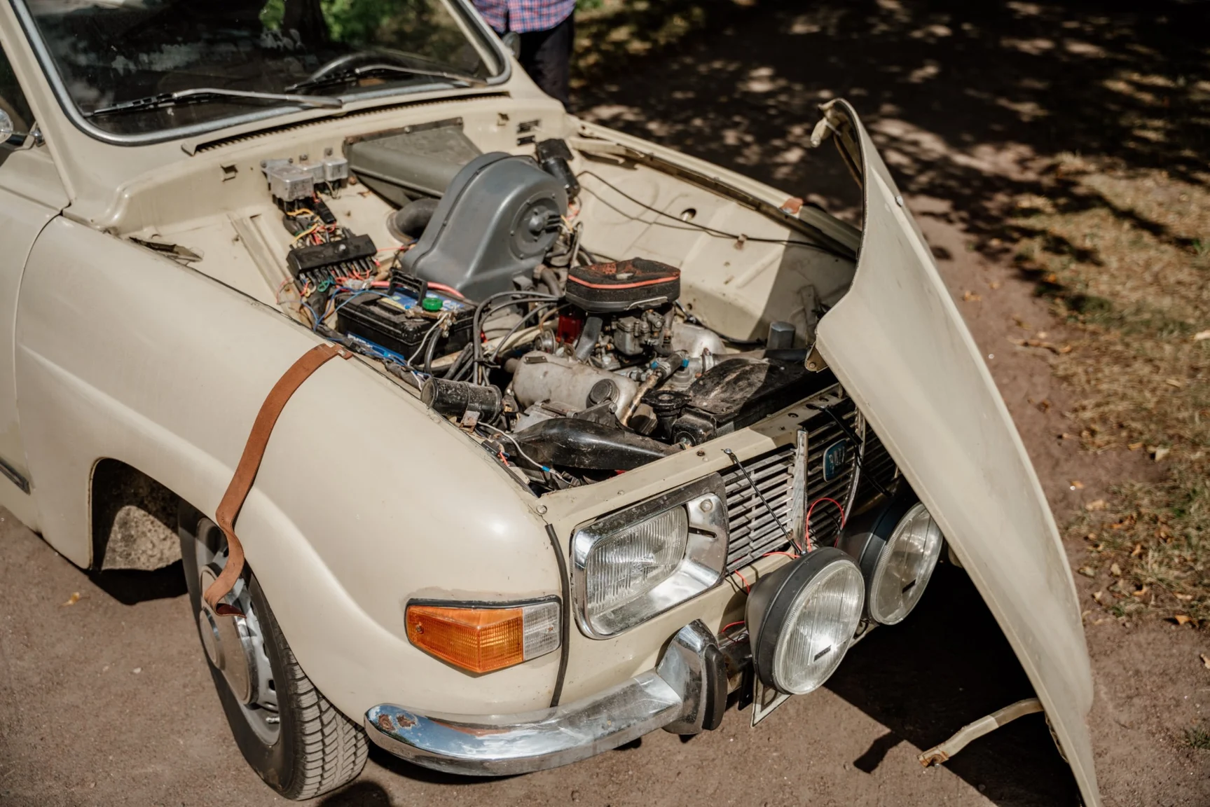 Image of 1971 Saab 96 (3) mechanics