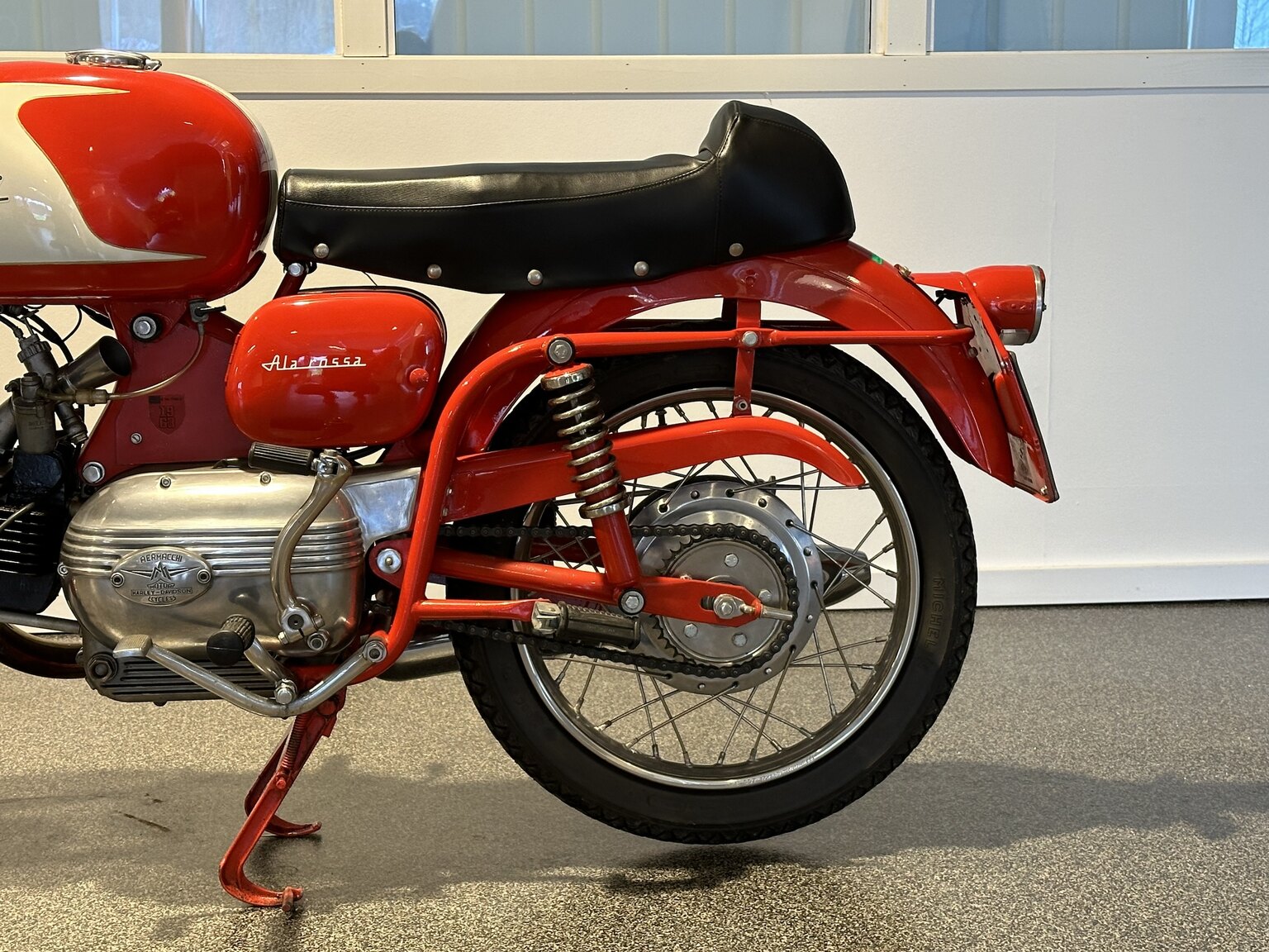Exterior image of 1963 Aermacchi Harley-Davidson Ala Rossa