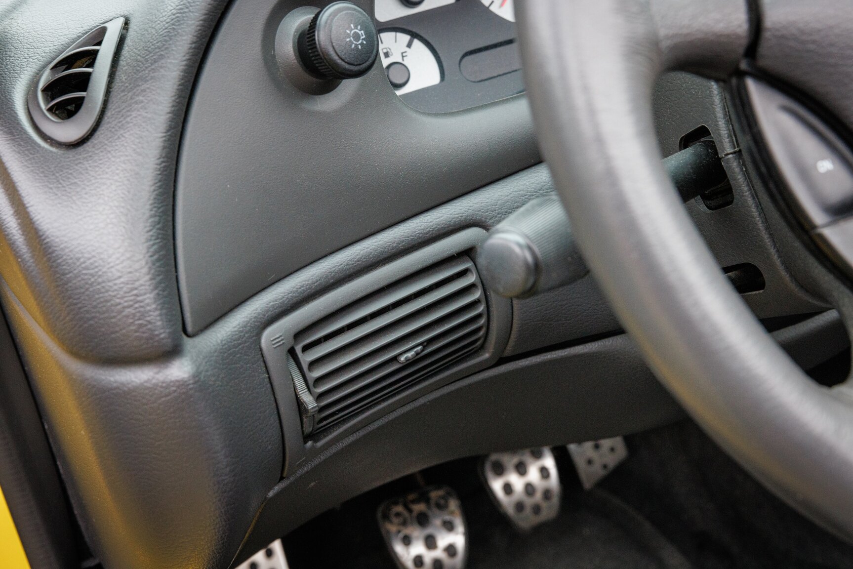 Interiörbild 2003 Ford Mustang SVT Cobra