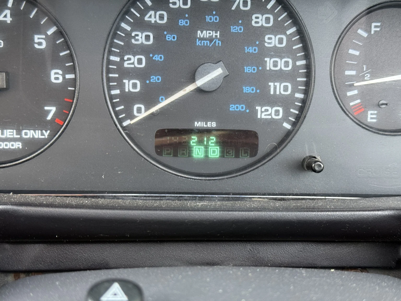 Innenraumfoto von 1997 Chrysler Sebring Cabriolet (15)