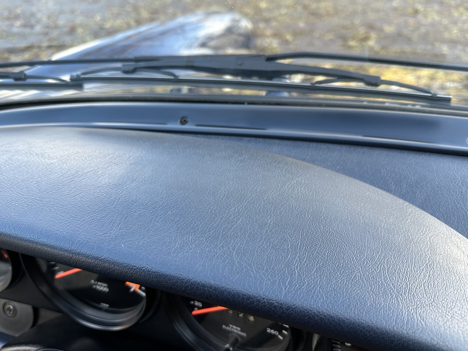 Interior image of 1986 Porsche 911 Carrera 3.2