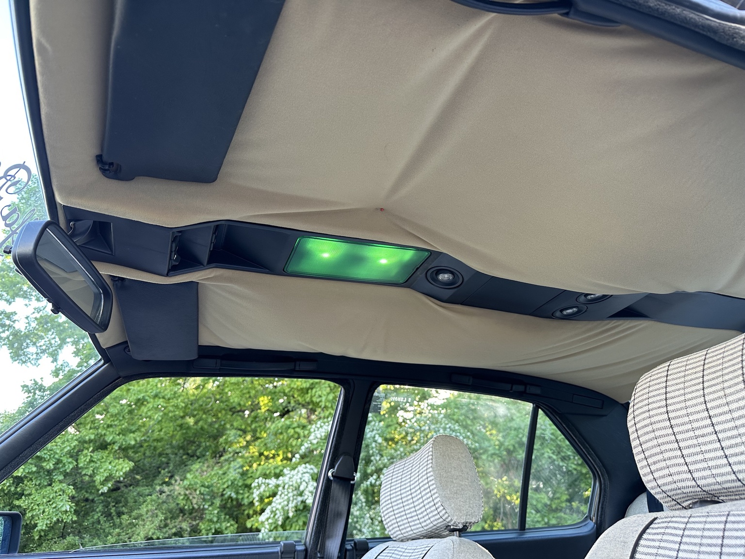 Innenraumfoto von 1984 Alfa Romeo Alfetta 2000