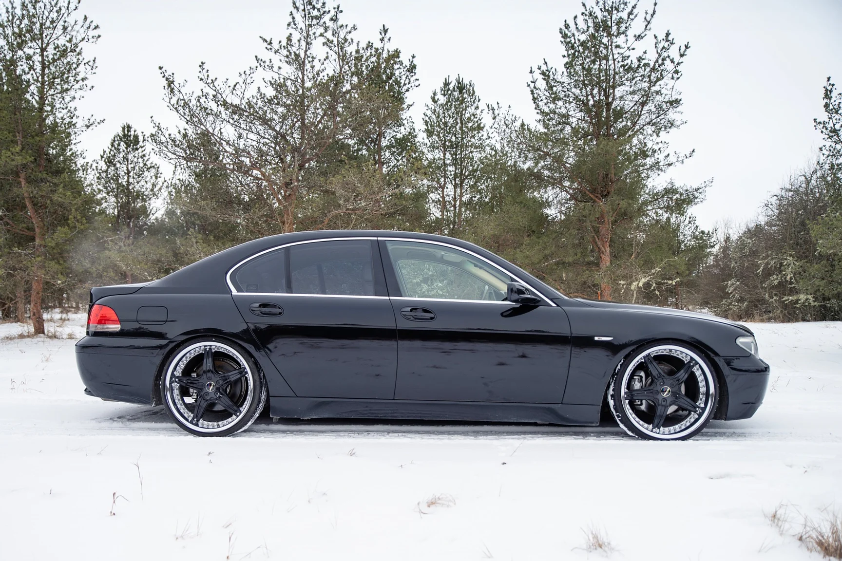 Exteriörbild på 2002 BMW  745 iA (12)