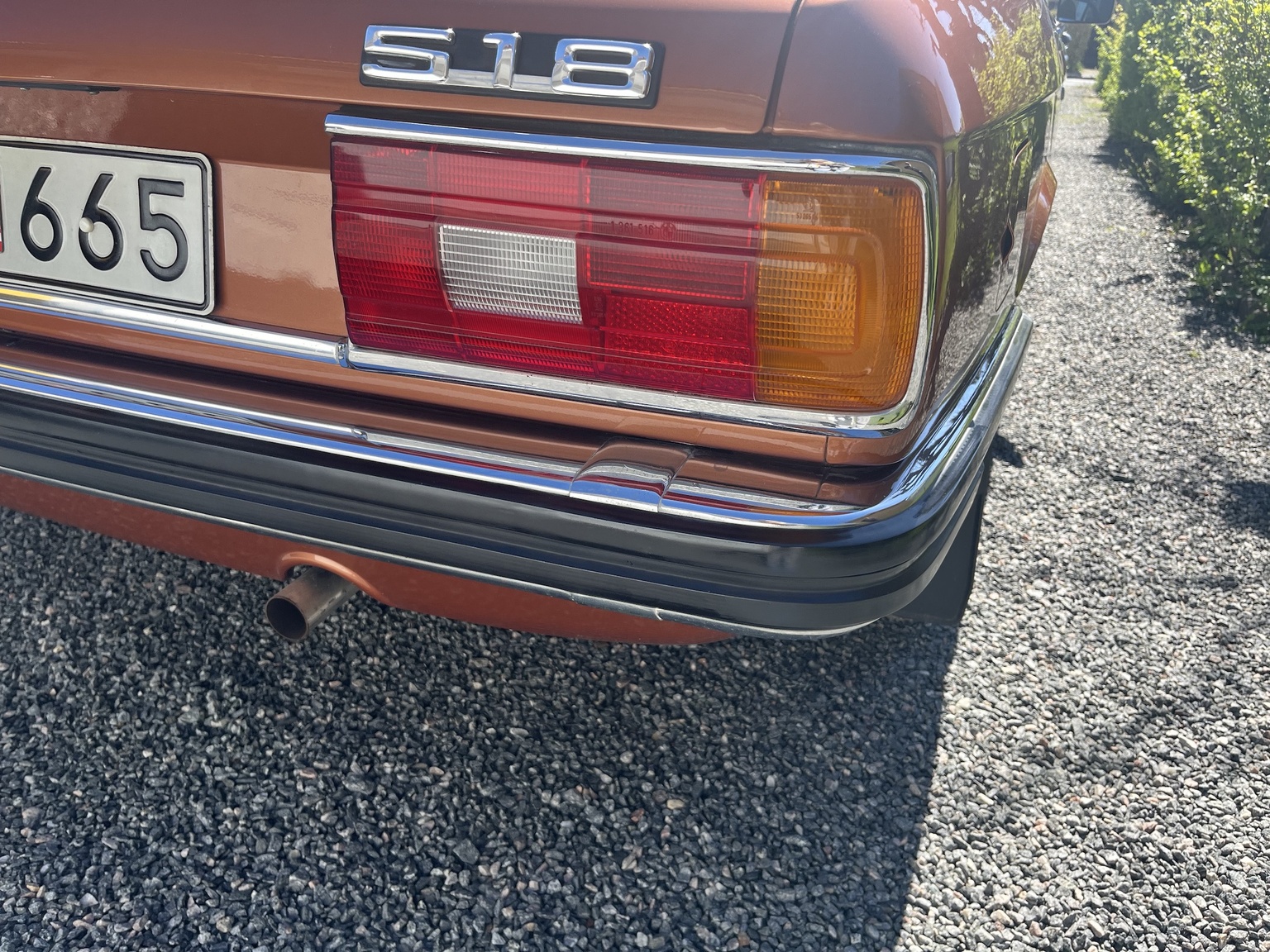 Exterior image of 1977 BMW 518 (43)