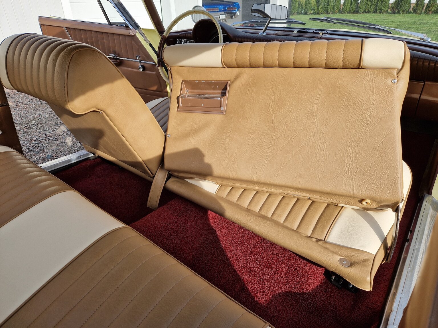 Innenraumfoto von 1961 Chrysler Windsor Coupé