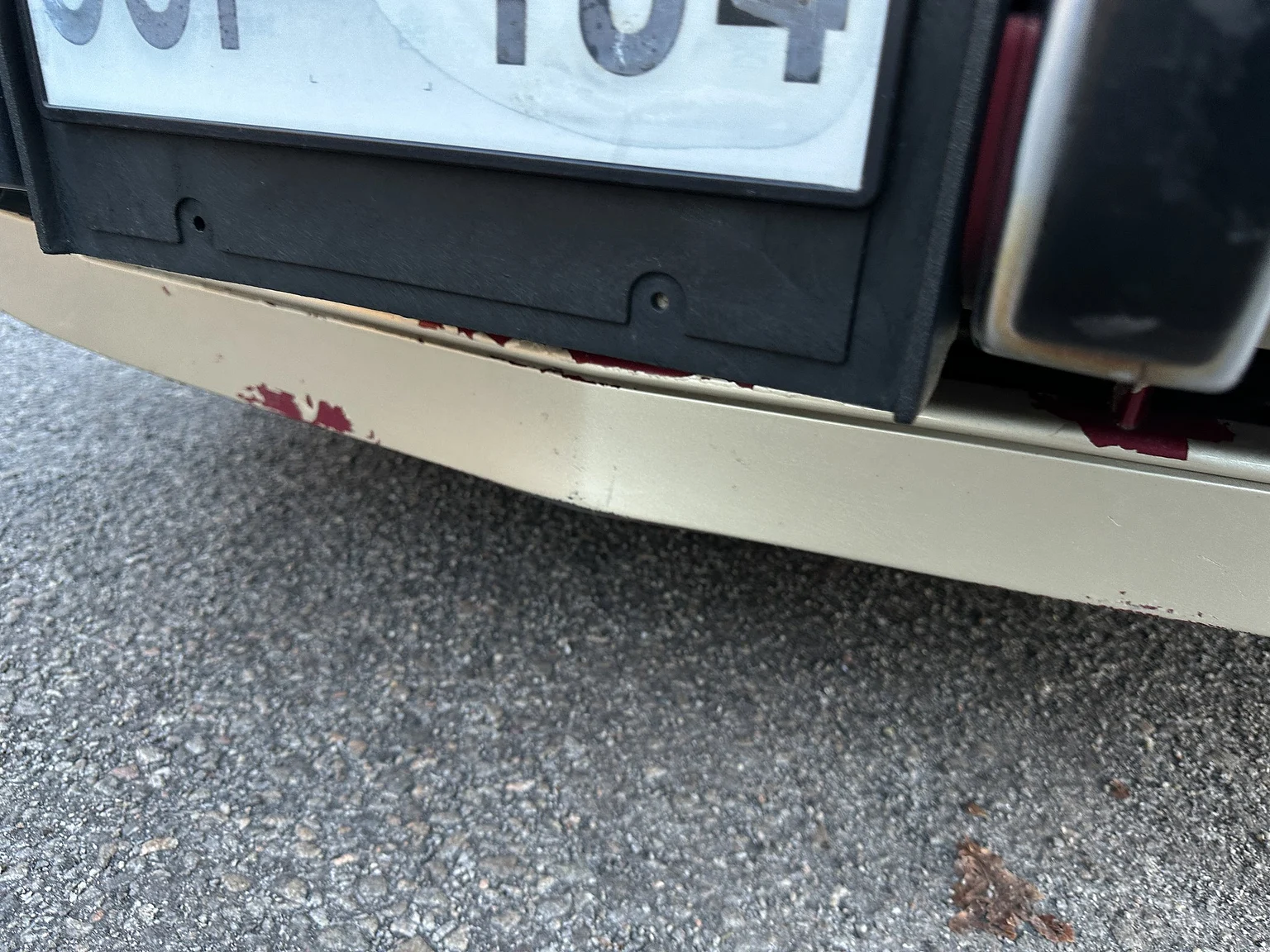 Exterior image of 1989 Cadillac Seville (72)