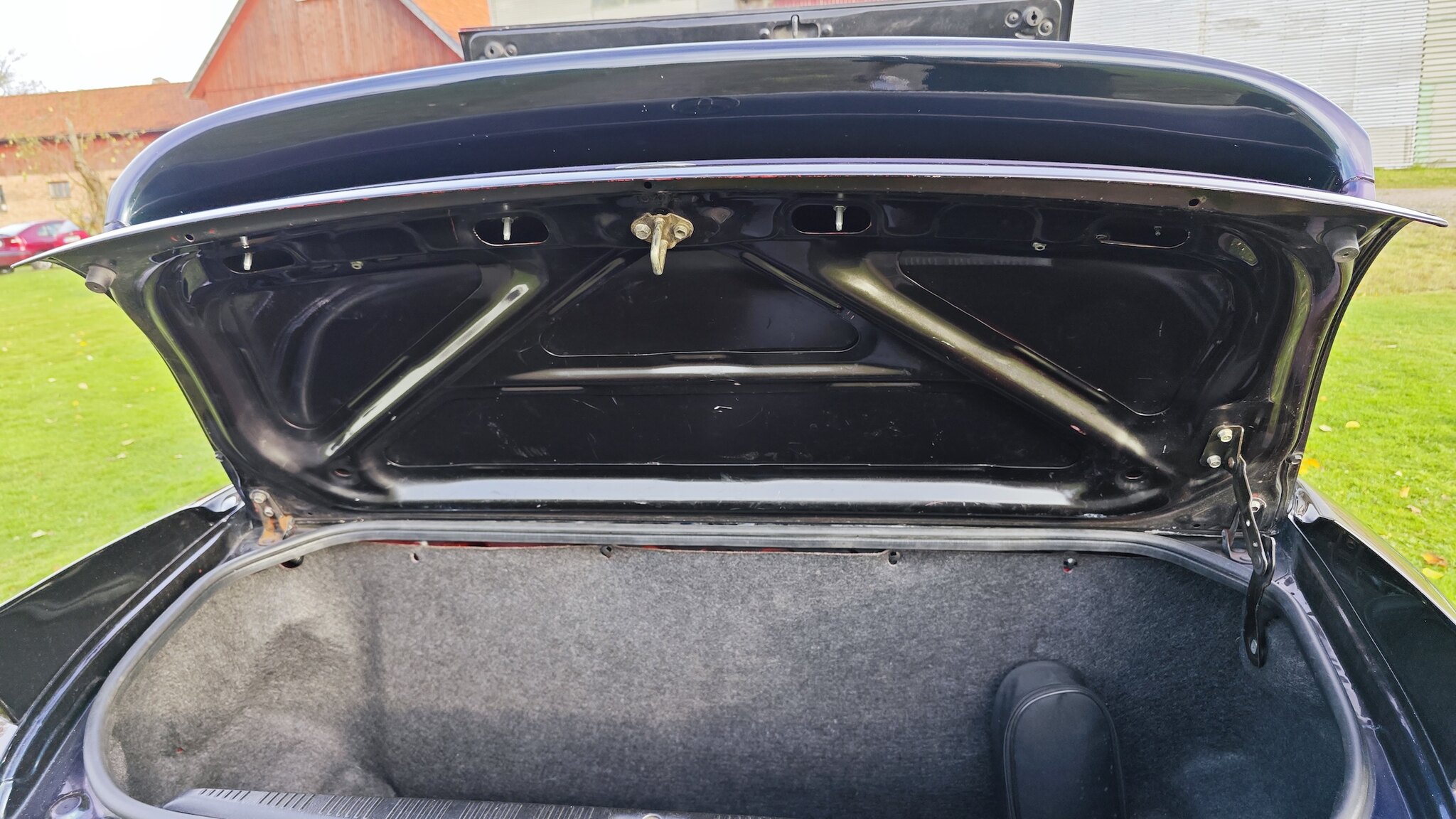 Interior image of 1991 Toyota MR2 Turbo GT-S