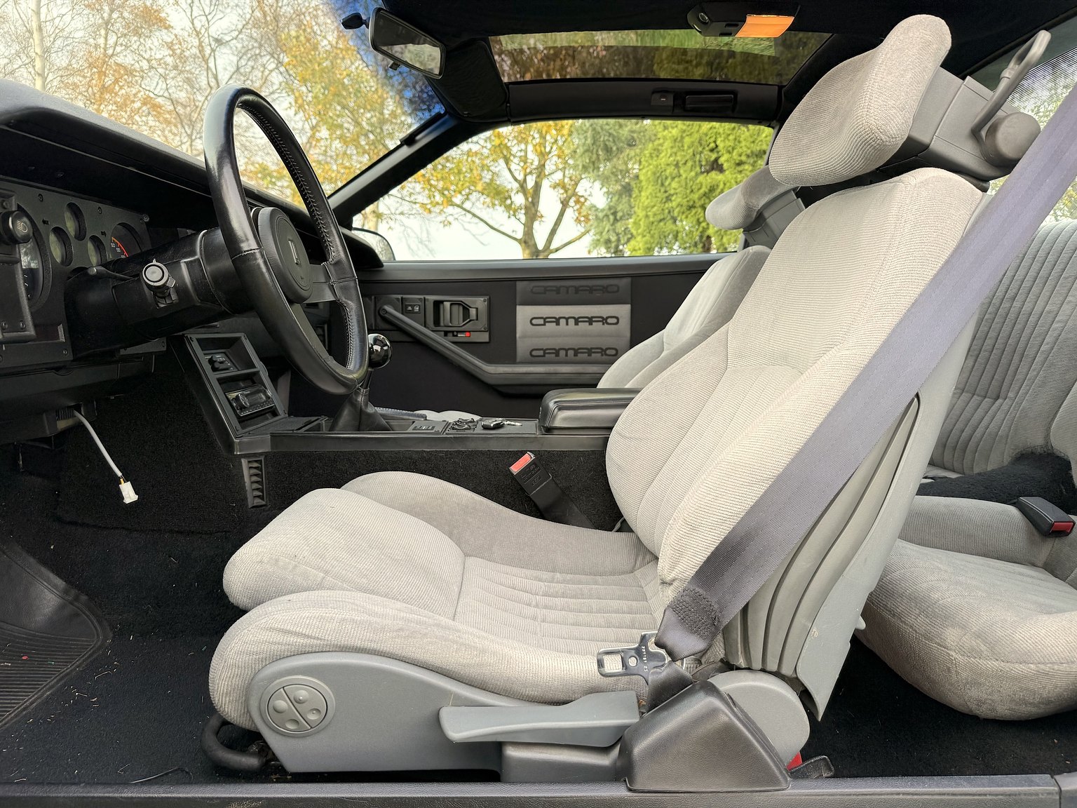 Interiörbild 1985 Chevrolet Camaro IROC-Z – NO RESERVE