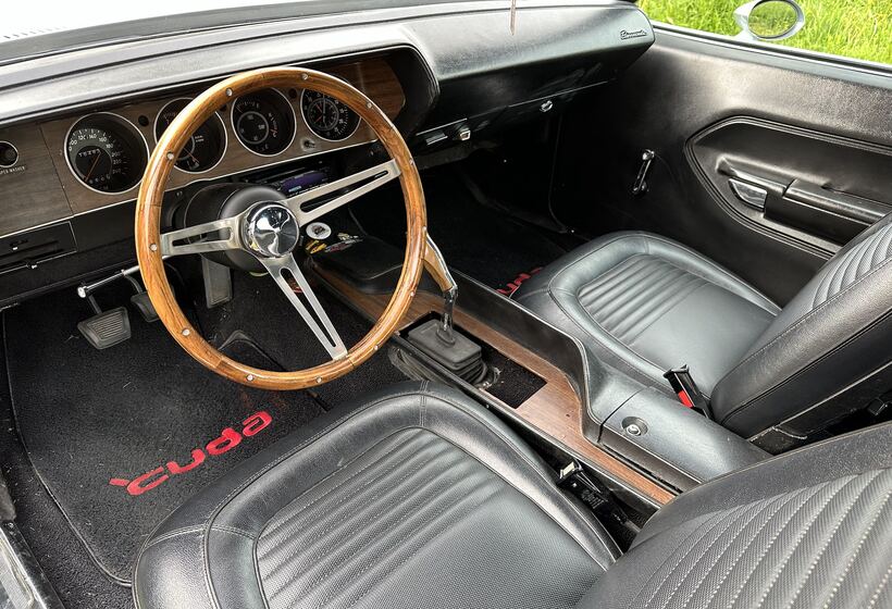 1970 Plymouth Cuda 383 HYP975 - Interior - 1 - Bidders Highway ...