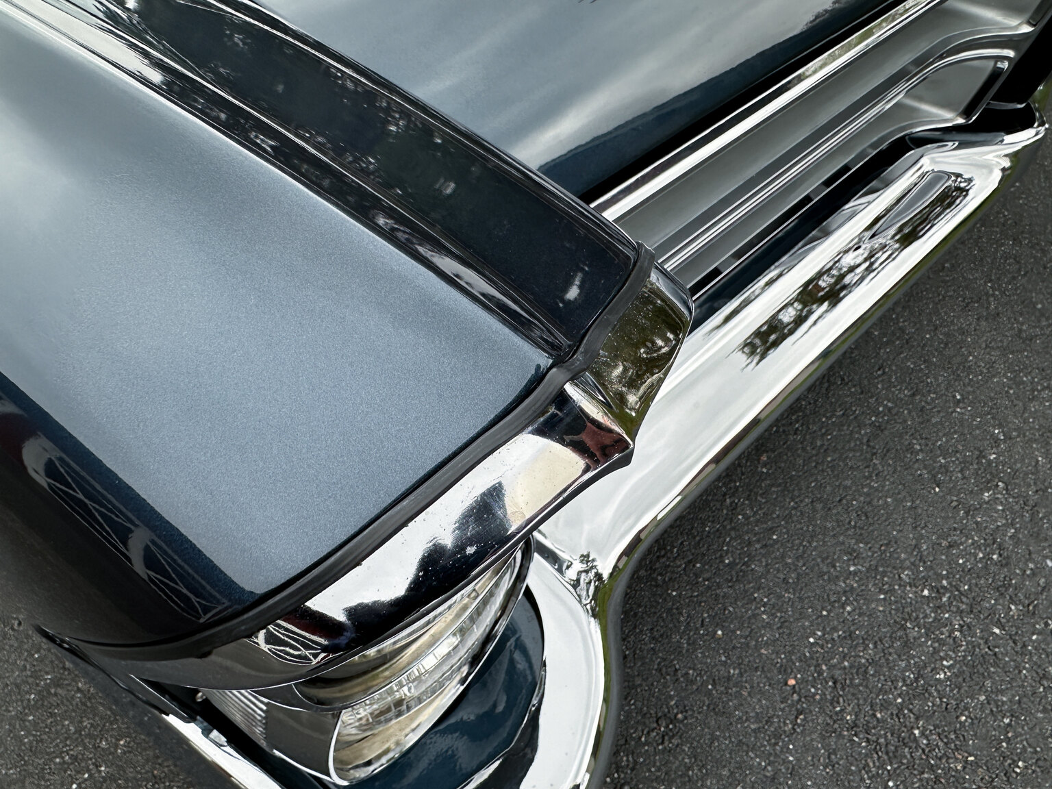 Exterior image of 1965 Pontiac Catalina 421 Tripower-Pack 2+2