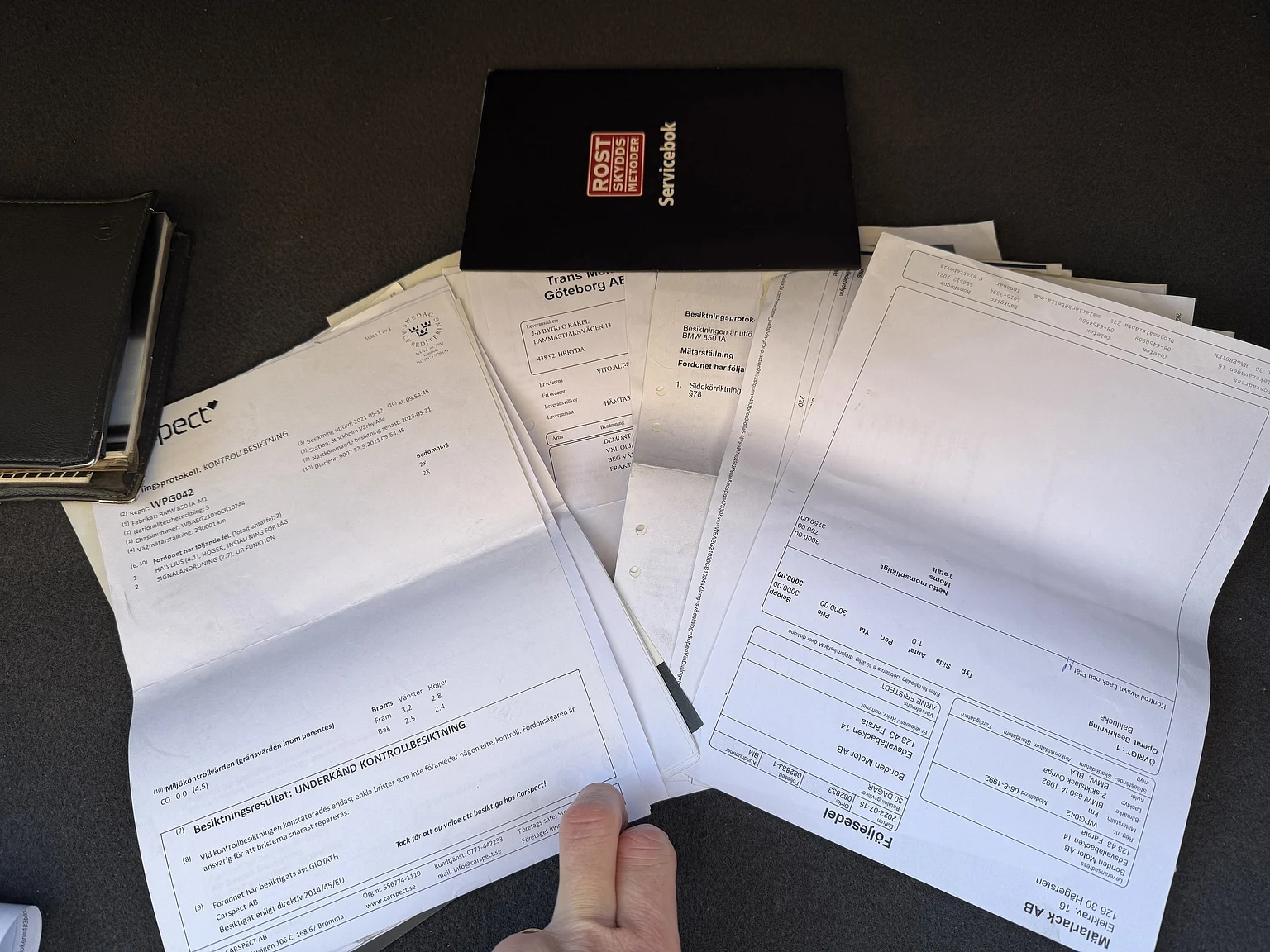 Documentation for 1992 BMW 850iA - No Reserve (2)