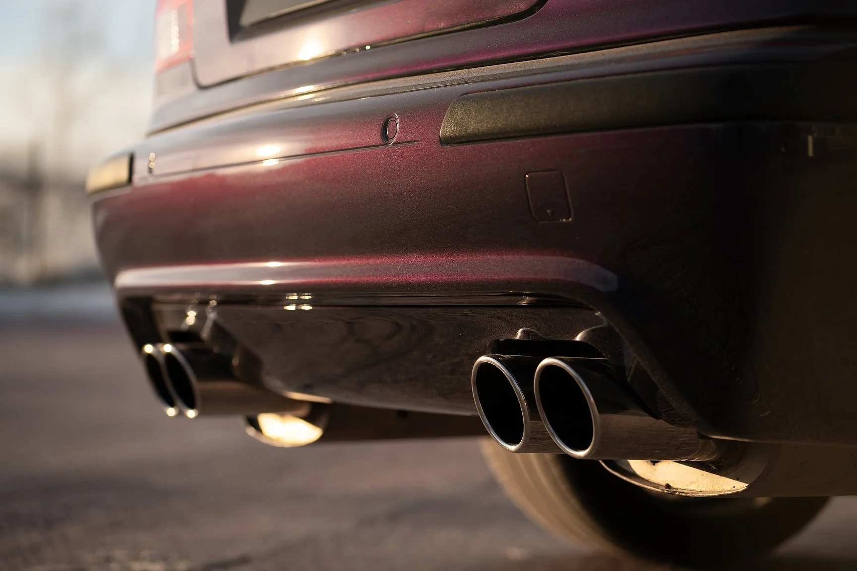 Exteriörbild på 2002 BMW M5 E39 (13)