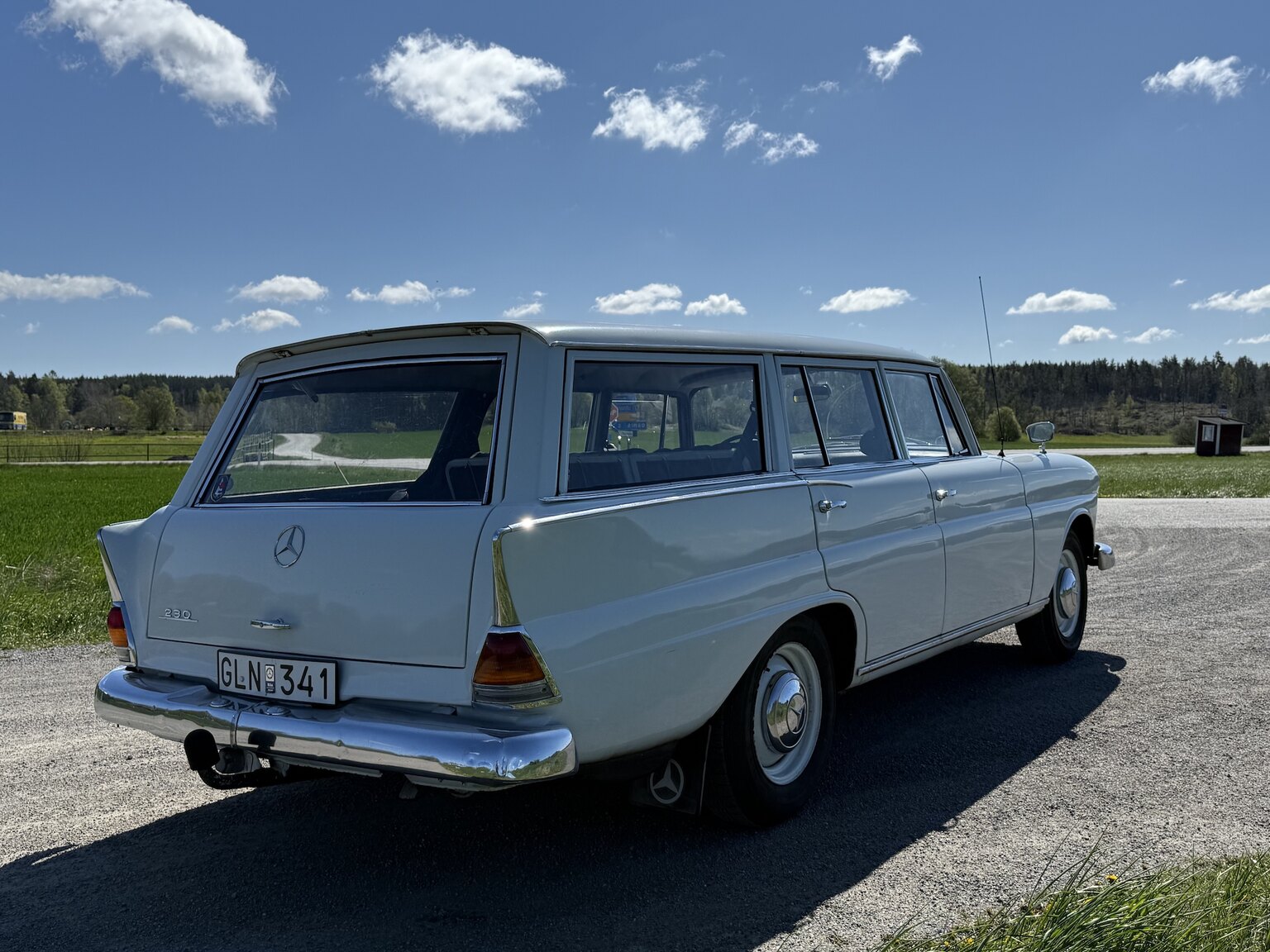 Exterior image of 1967 Mercedes-Benz 230 Safari