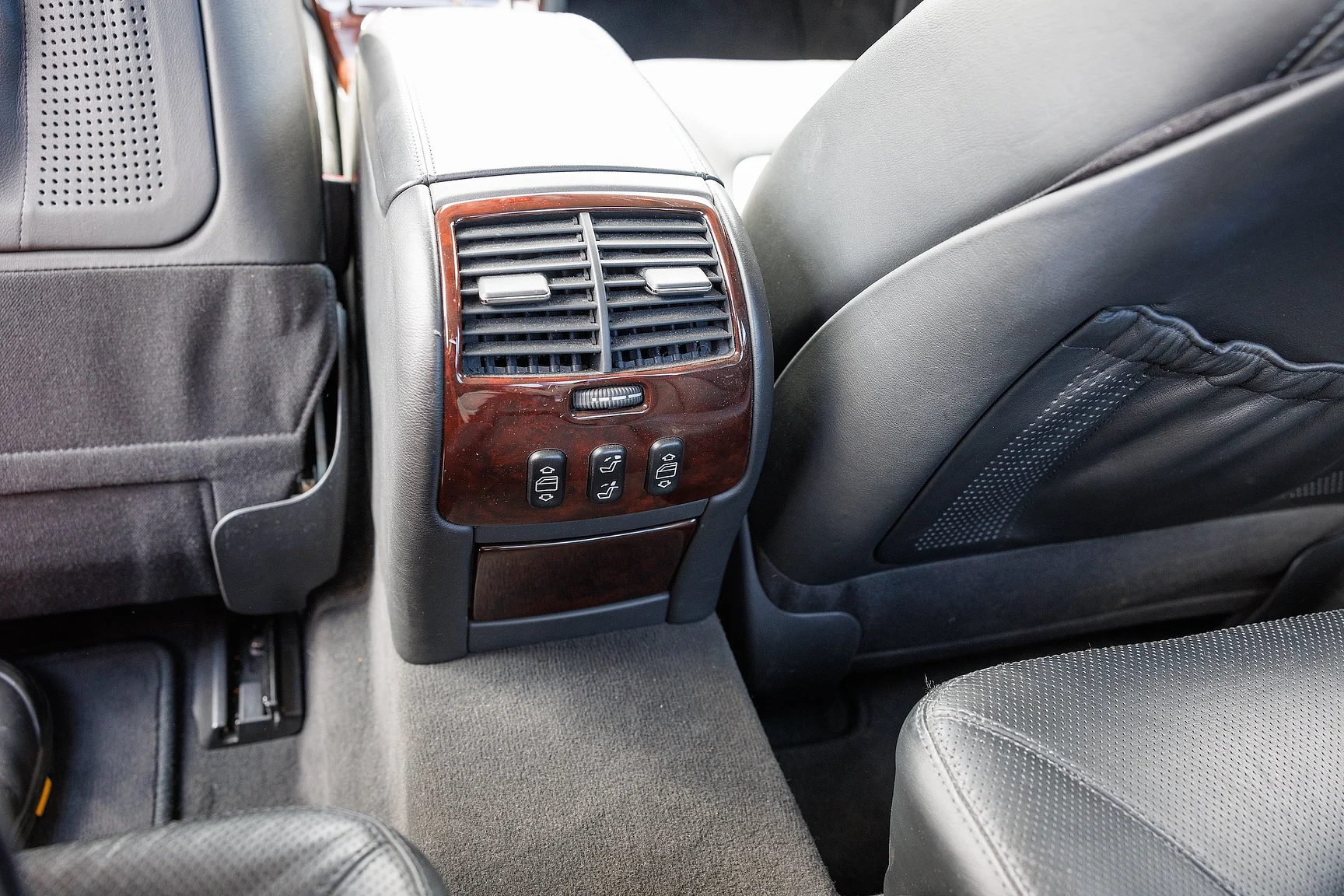 Interiörbild 2000 Mercedes-Benz CL 600 (43)