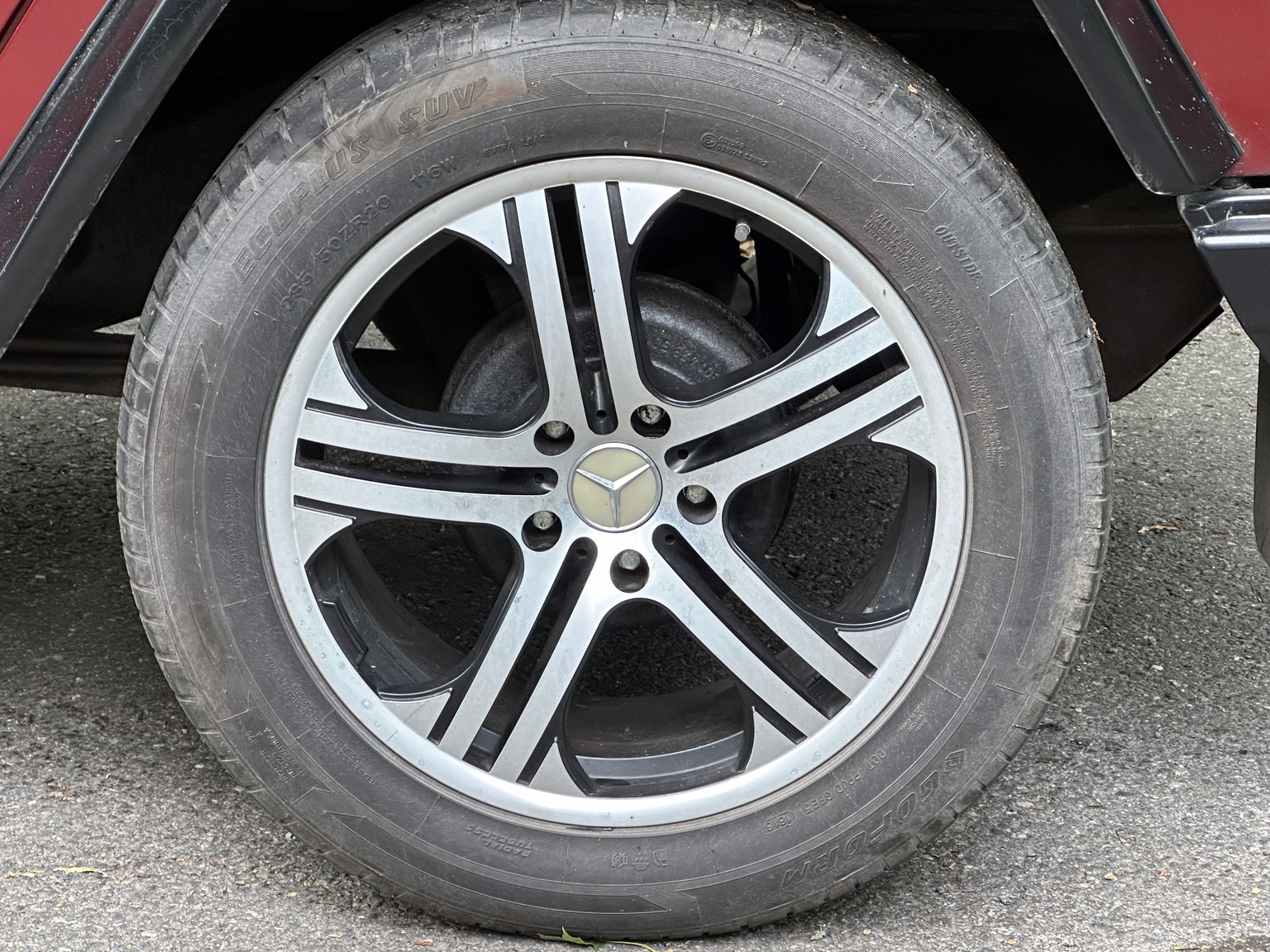 Exteriörbild på 1986 Mercedes 280 GE (6)