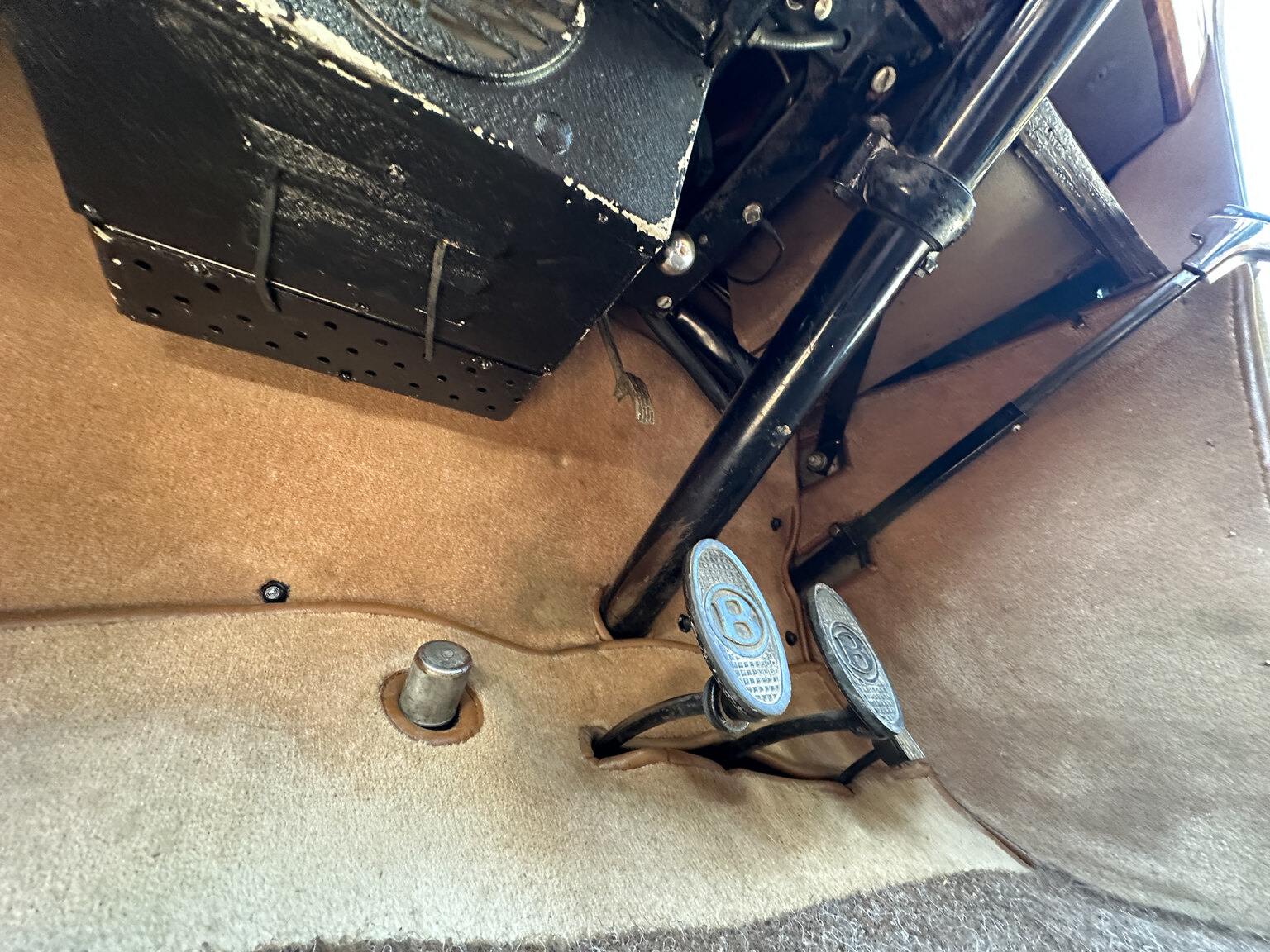 Interior image of 1950 Bentley 4 1/4 Litre