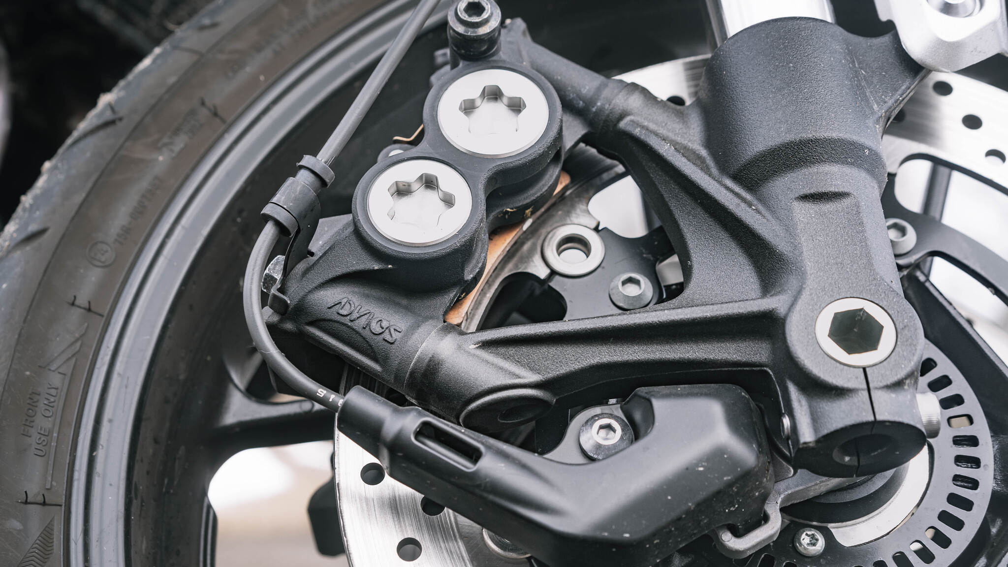 Image of 2017 Yamaha XSR 900 Abarth Limited Edition mechanics