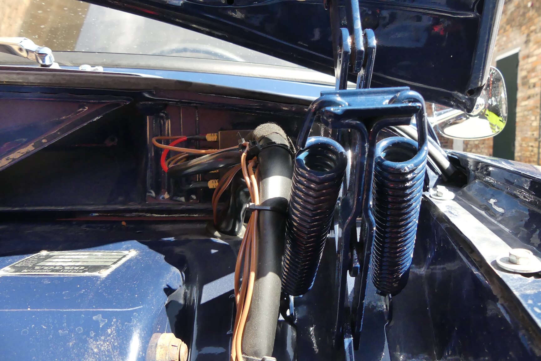 Image of 1965 Volvo Amazon mechanics