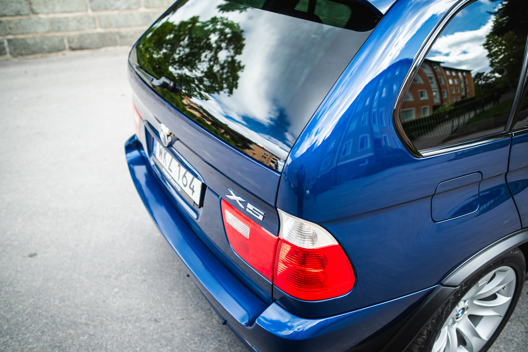 Exterior image of 2005 BMW X5 4.8iS E53 LCI