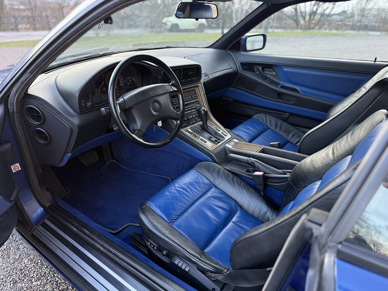 Interiörbild 1992 BMW 850iA - No Reserve (1)