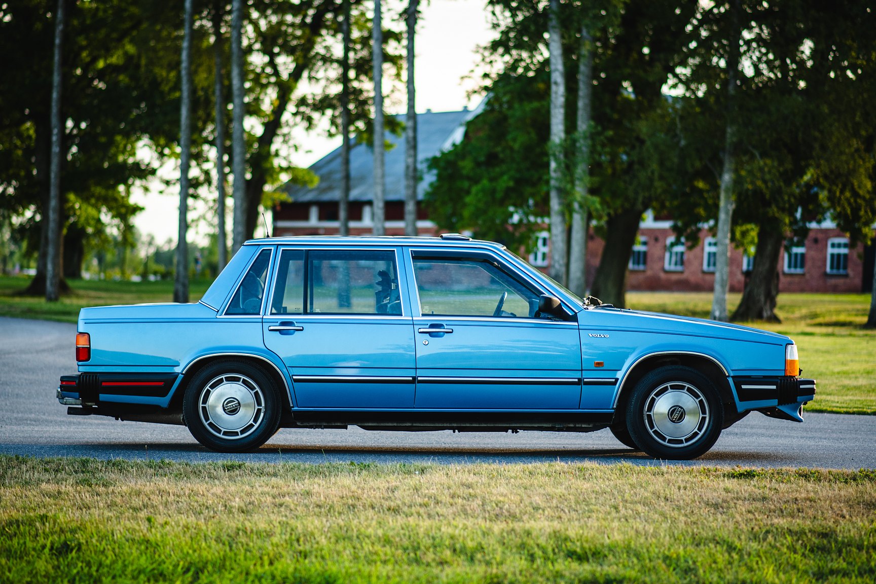 Exterior image of 1985 Volvo 760 GLE 2.8 V6 Automatisk
