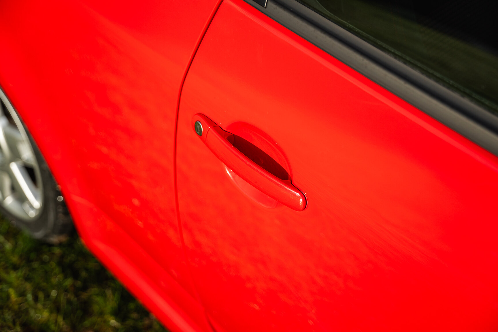Exterior image of 2001 VW Lupo GTI