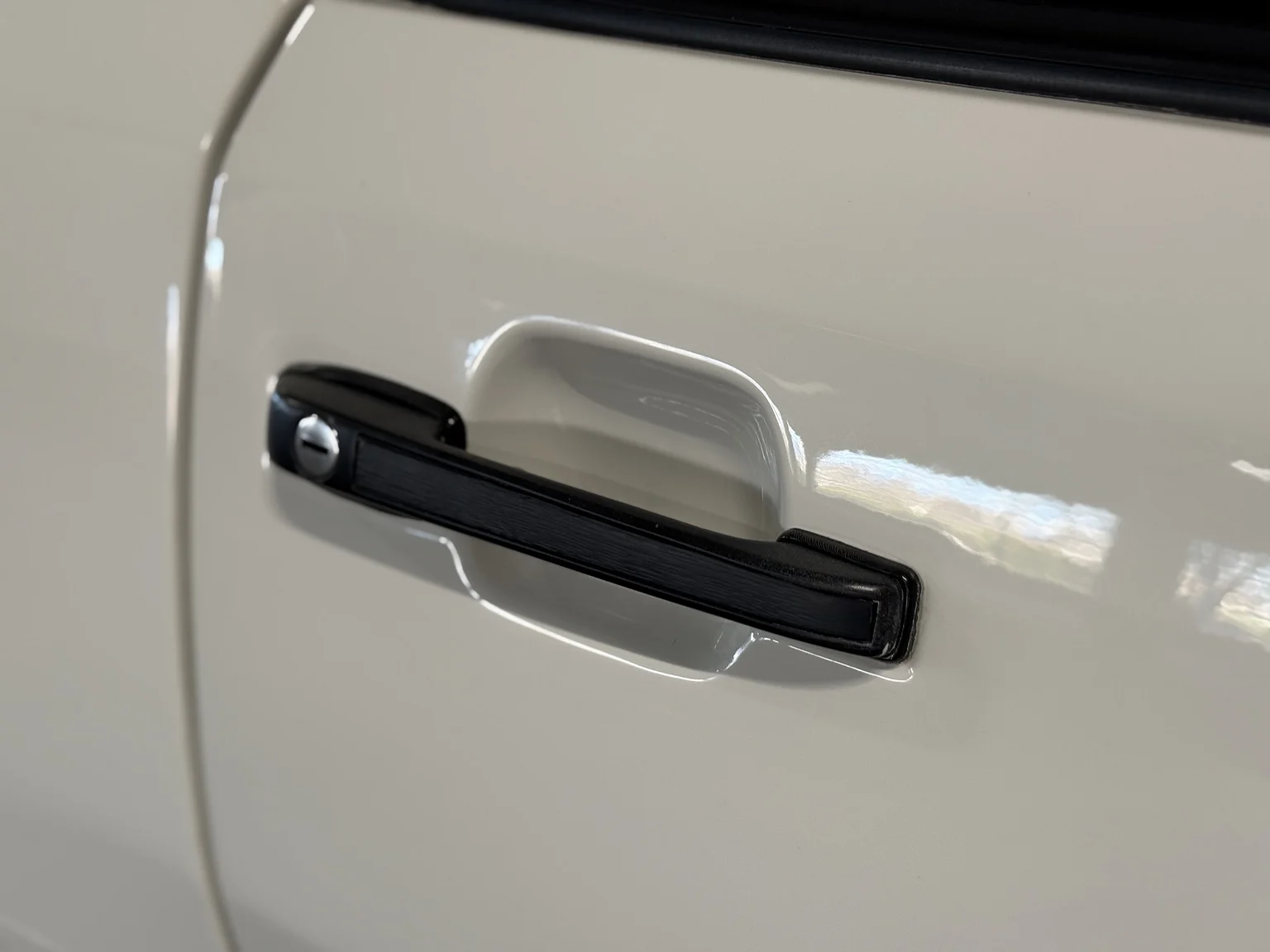 Exteriörbild på 1984 PORSCHE 944 Targa (52)