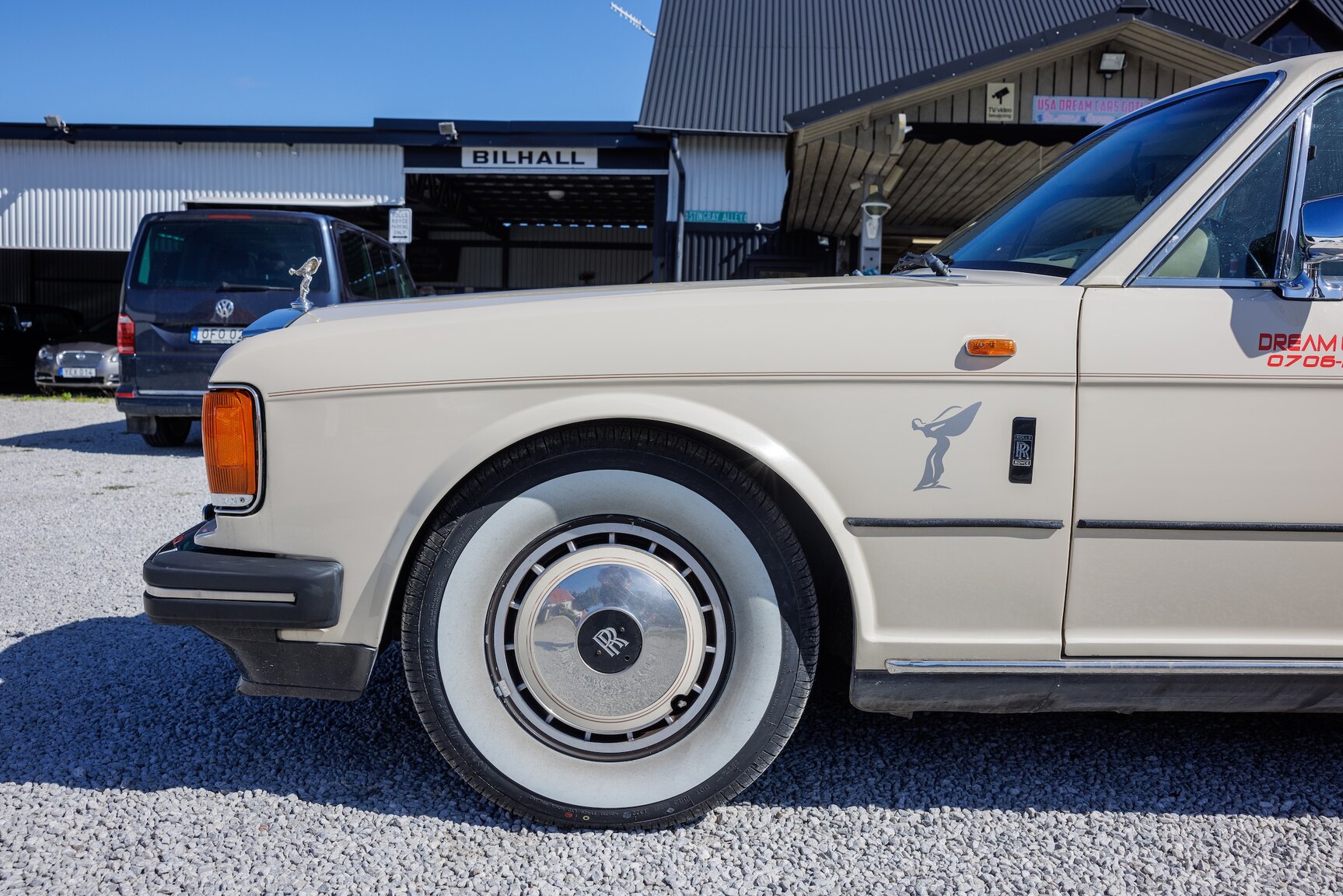 Exterior image of 1991 Rolls Royce Silver Spur LWB