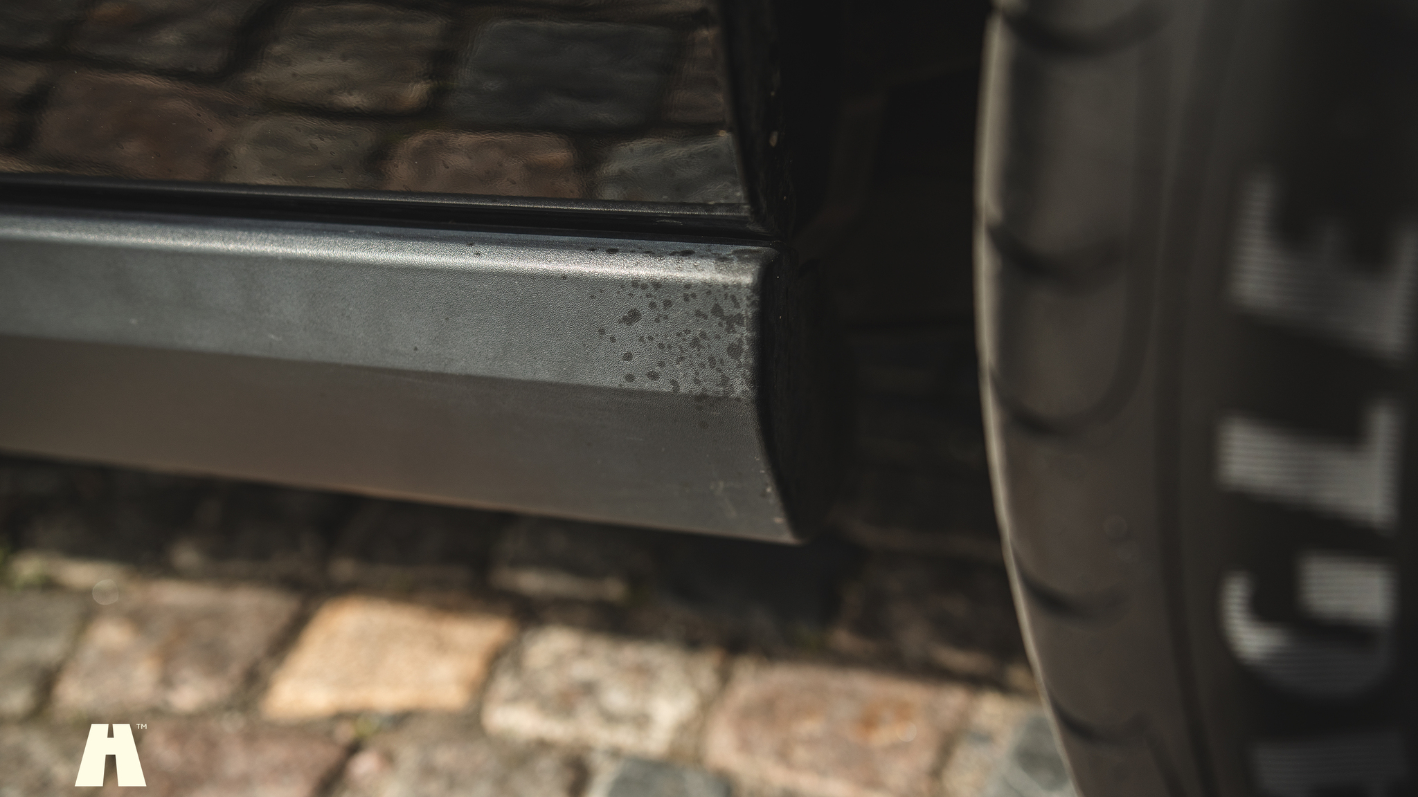 Exterior image of 2010 Ford Mustang GT 