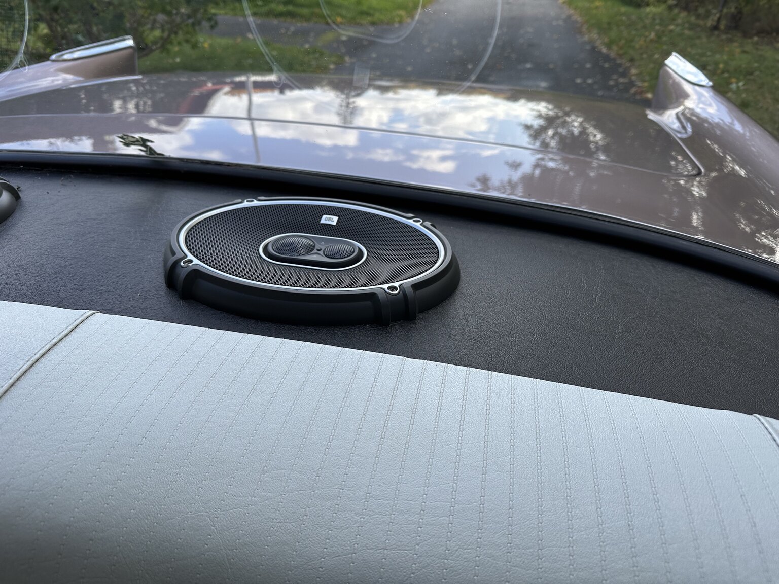 Innenraumfoto von 1957 Chevrolet Two-Ten Restomod (26)