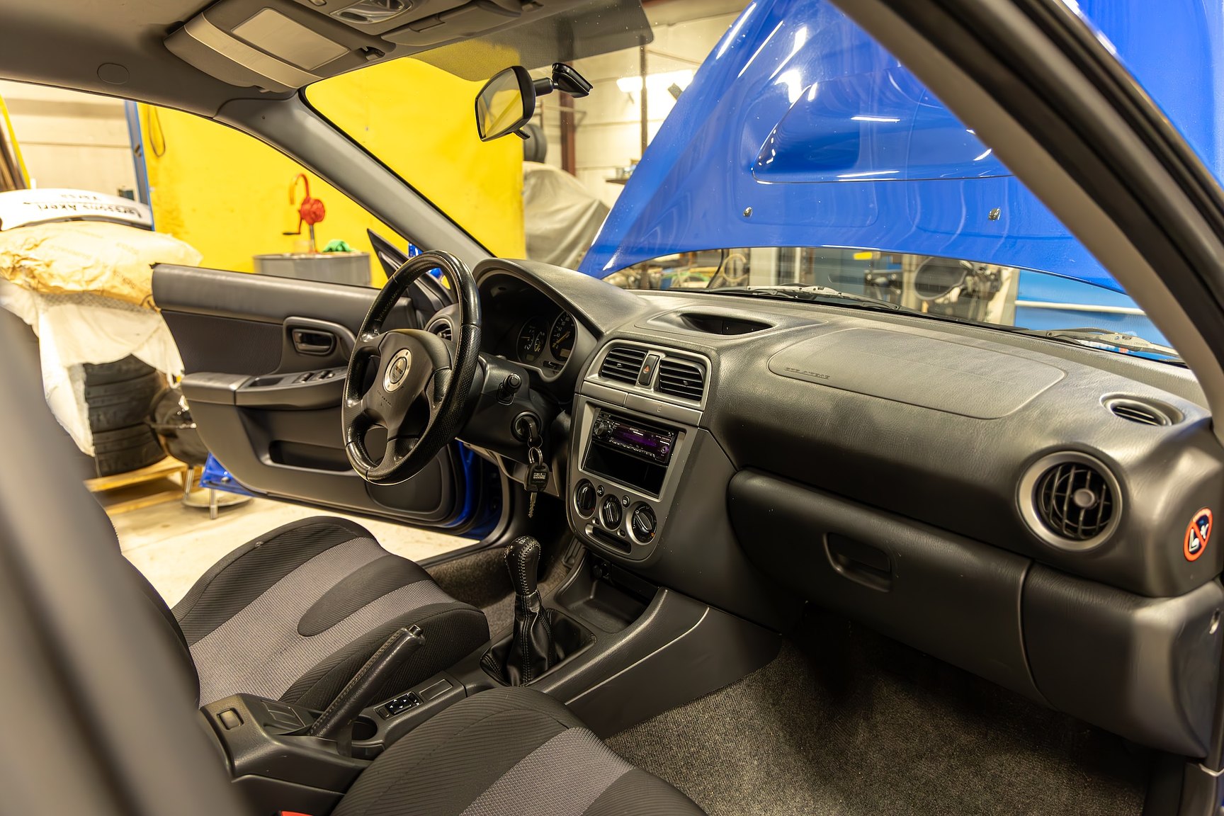 Interiörbild 2001 Subaru Impreza 2.0 WRX Turbo 4WD