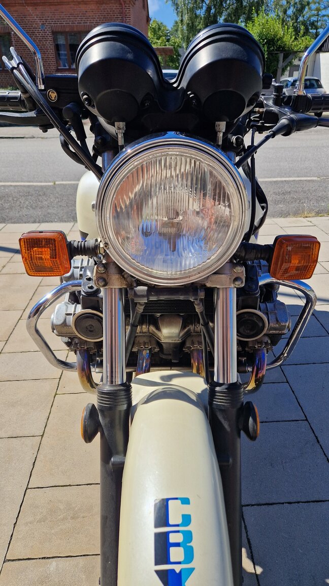 Exterior image of 1982 Honda CBX1000