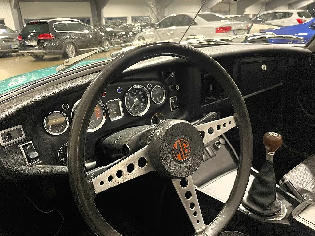 Innenraumfoto von 1972 MG MGB 1.8 (3)
