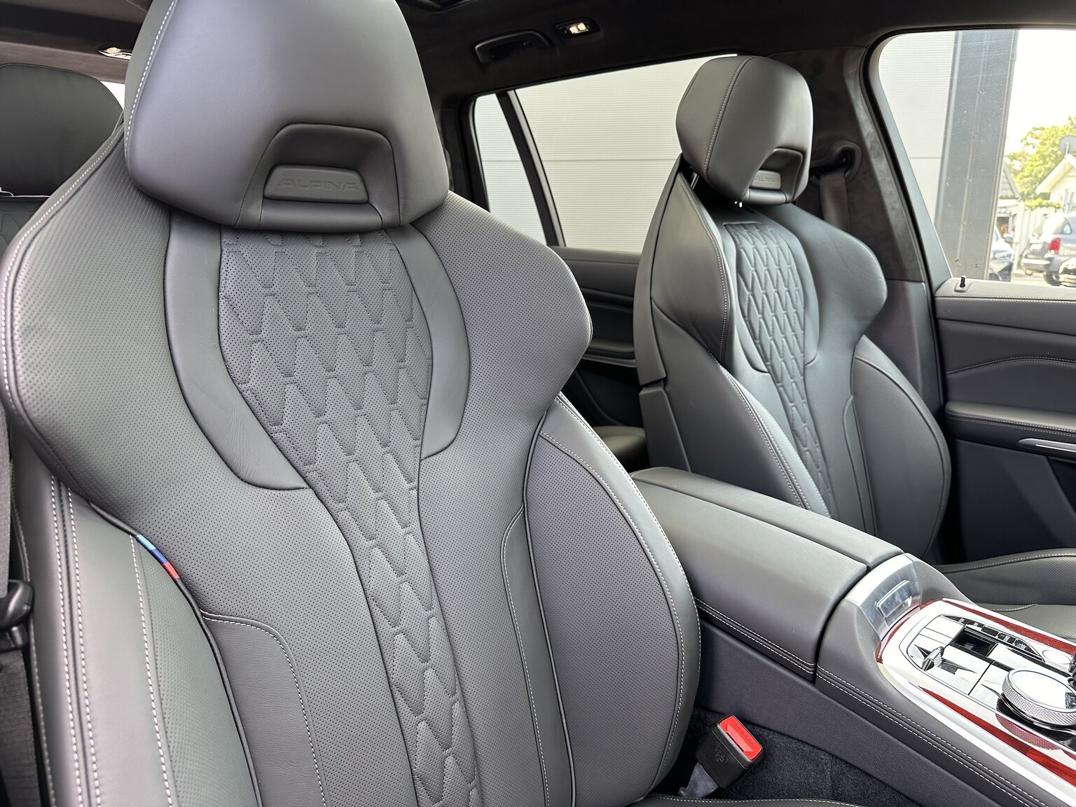 Interior image of 2022 ALPINA XB7