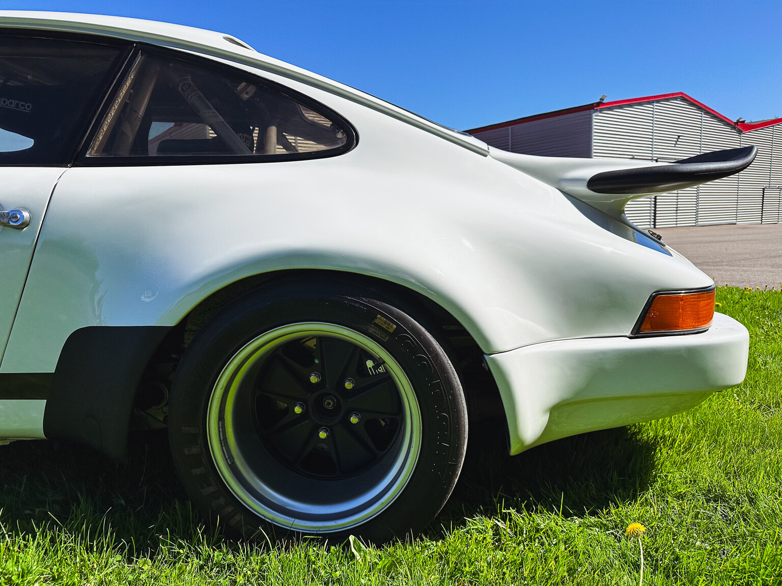 Aussenfoto 1971 Porsche 911 RSR Tribute
