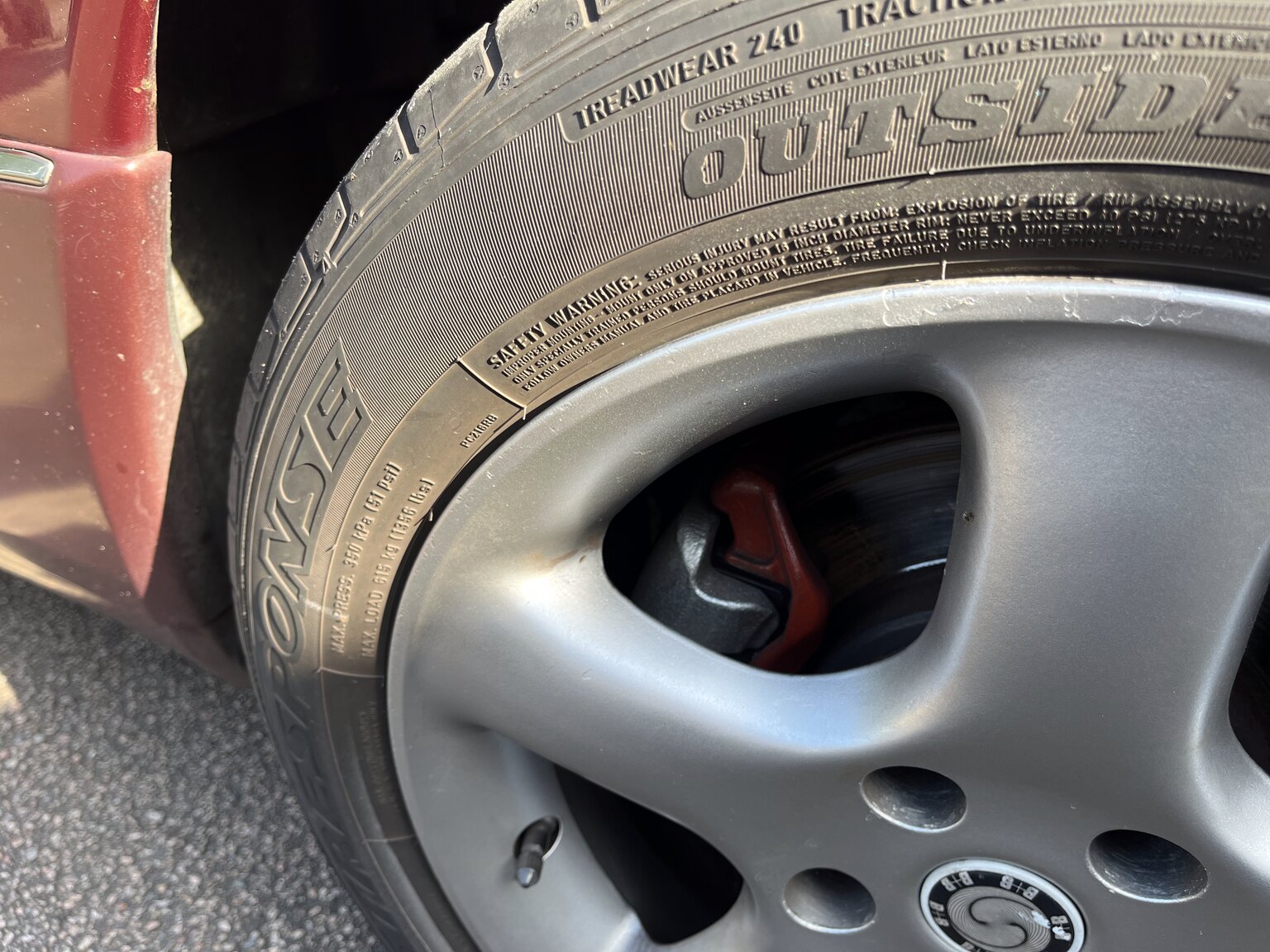 Exterior image of 1990 Mercedes-Benz 230 E