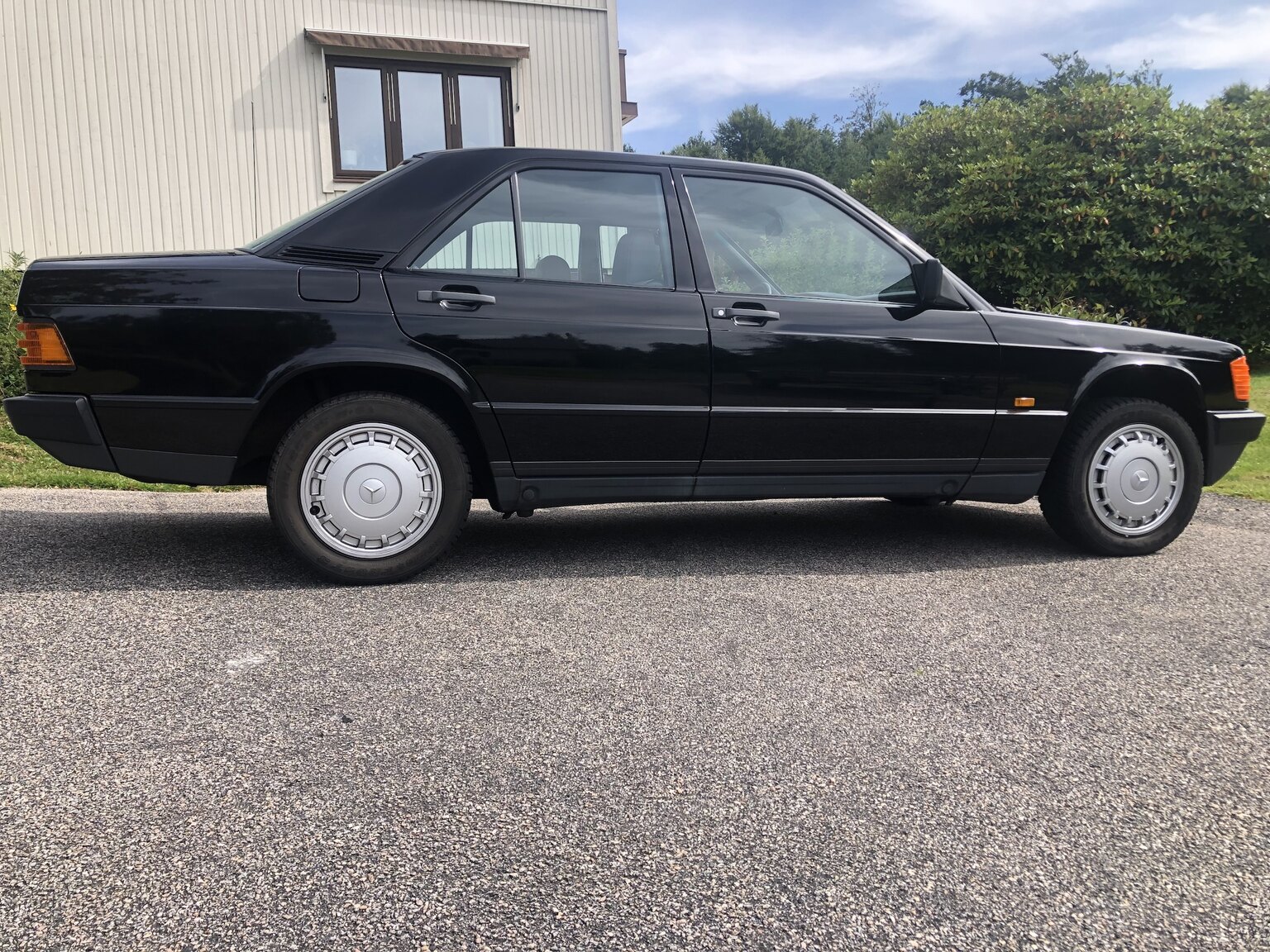 Exteriörbild på 1986 Mercedes-Benz 190E