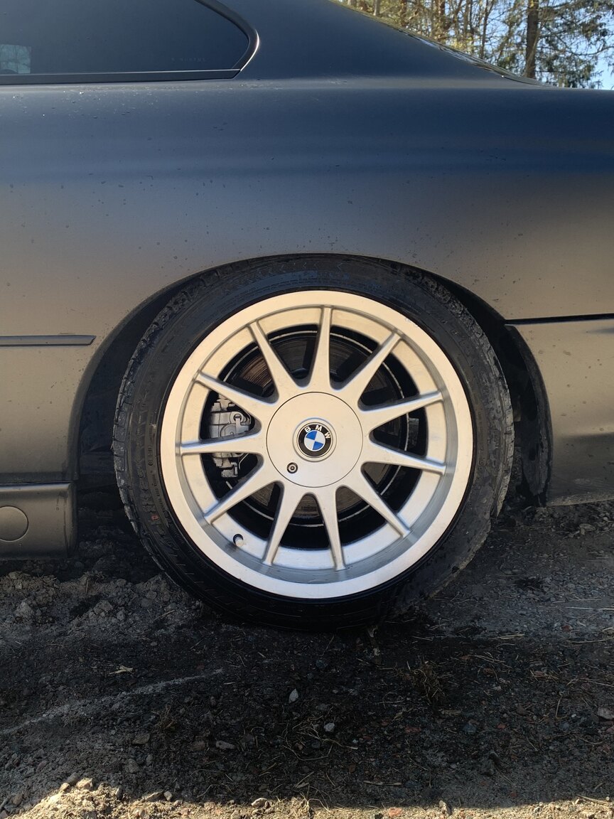 Aussenfoto 1995 BMW 840i (26)